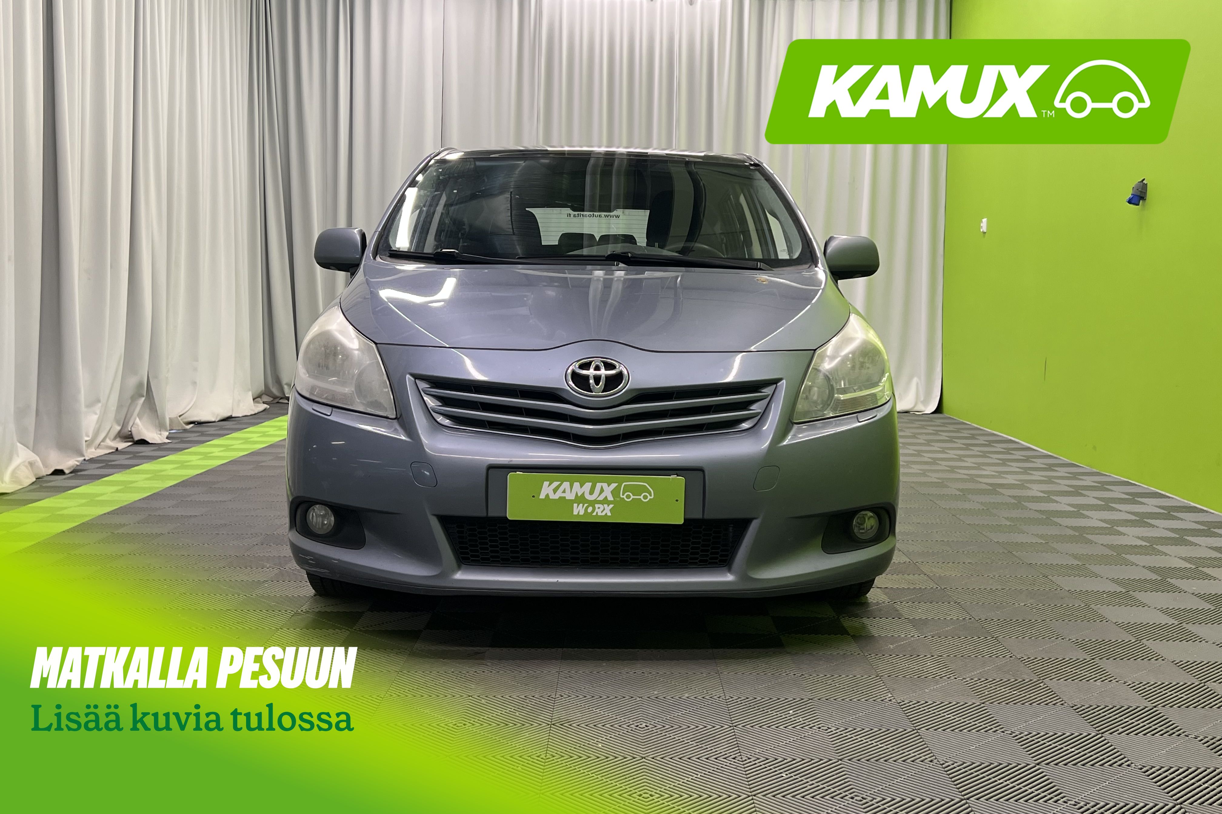 Toyota Verso 2011