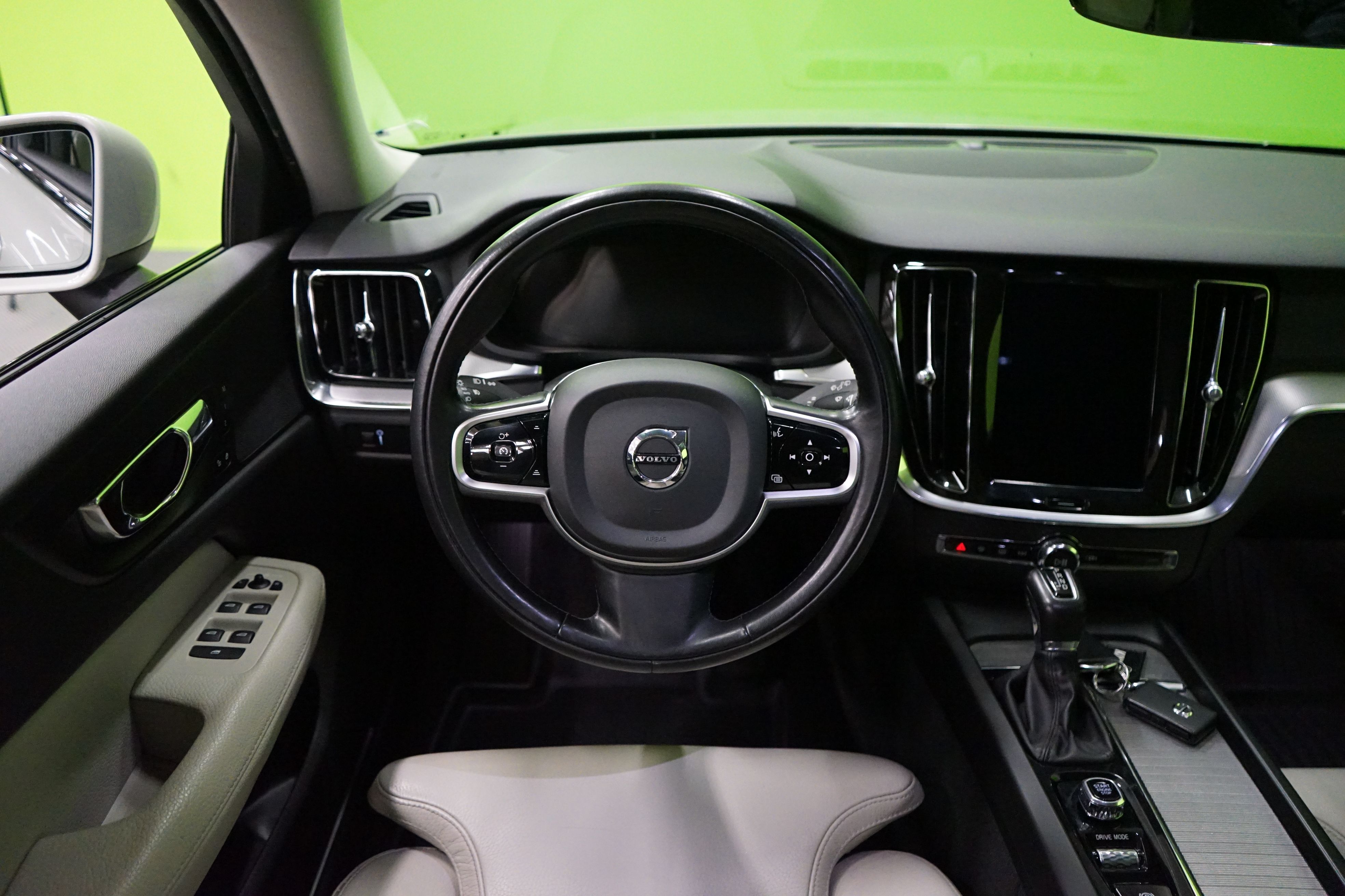 Volvo V60 Cross Country 2019