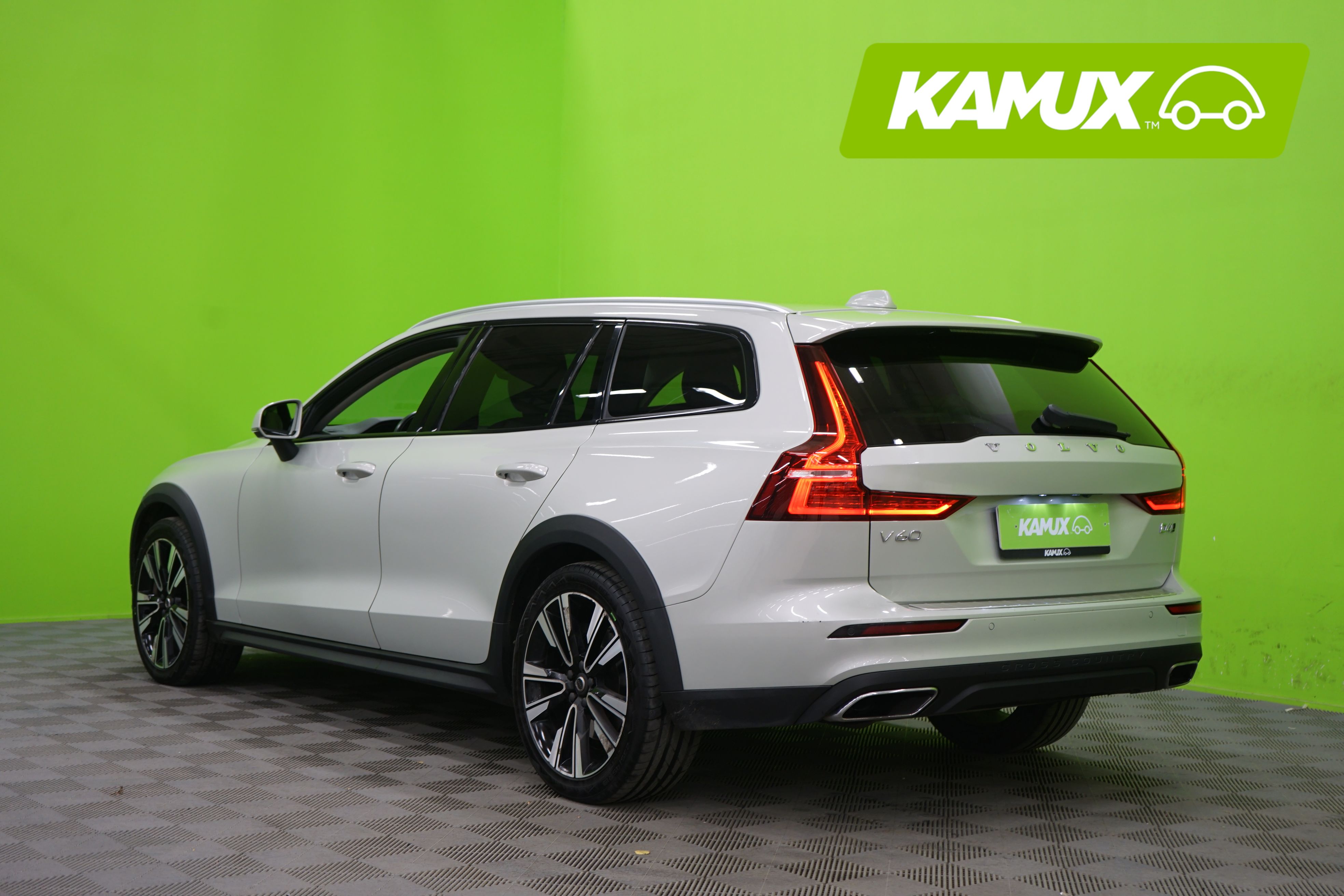Volvo V60 Cross Country 2019