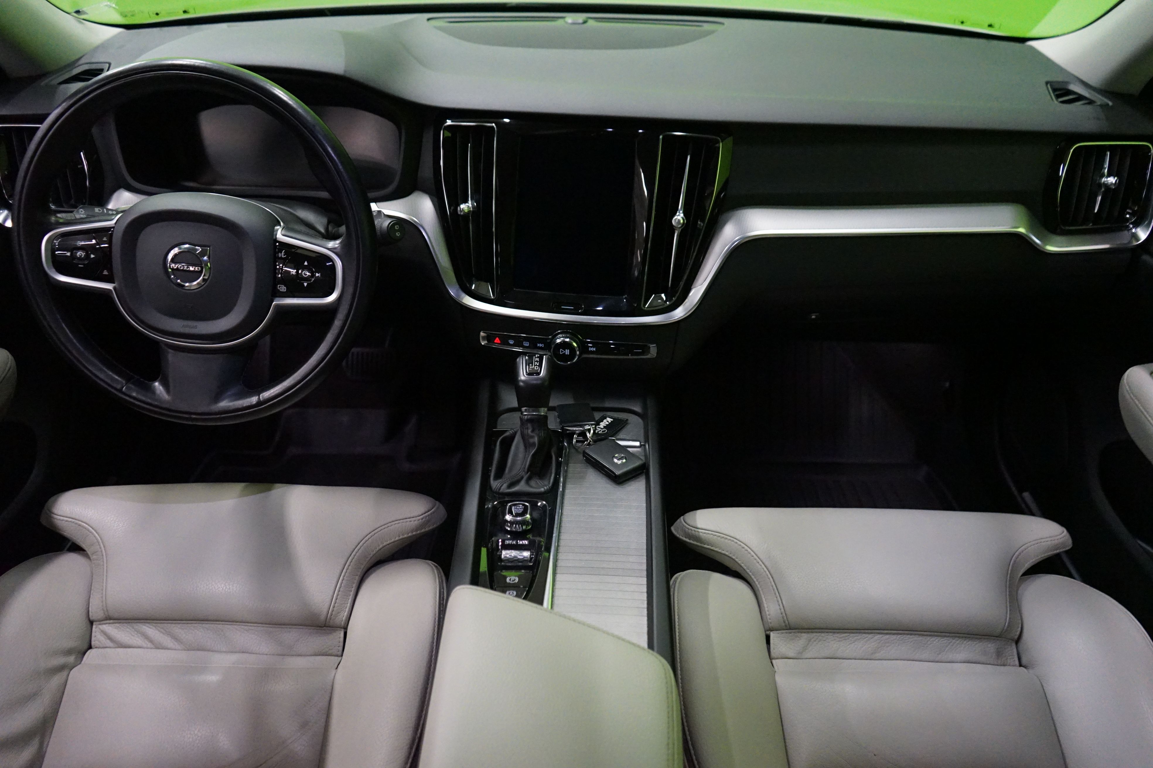 Volvo V60 Cross Country 2019