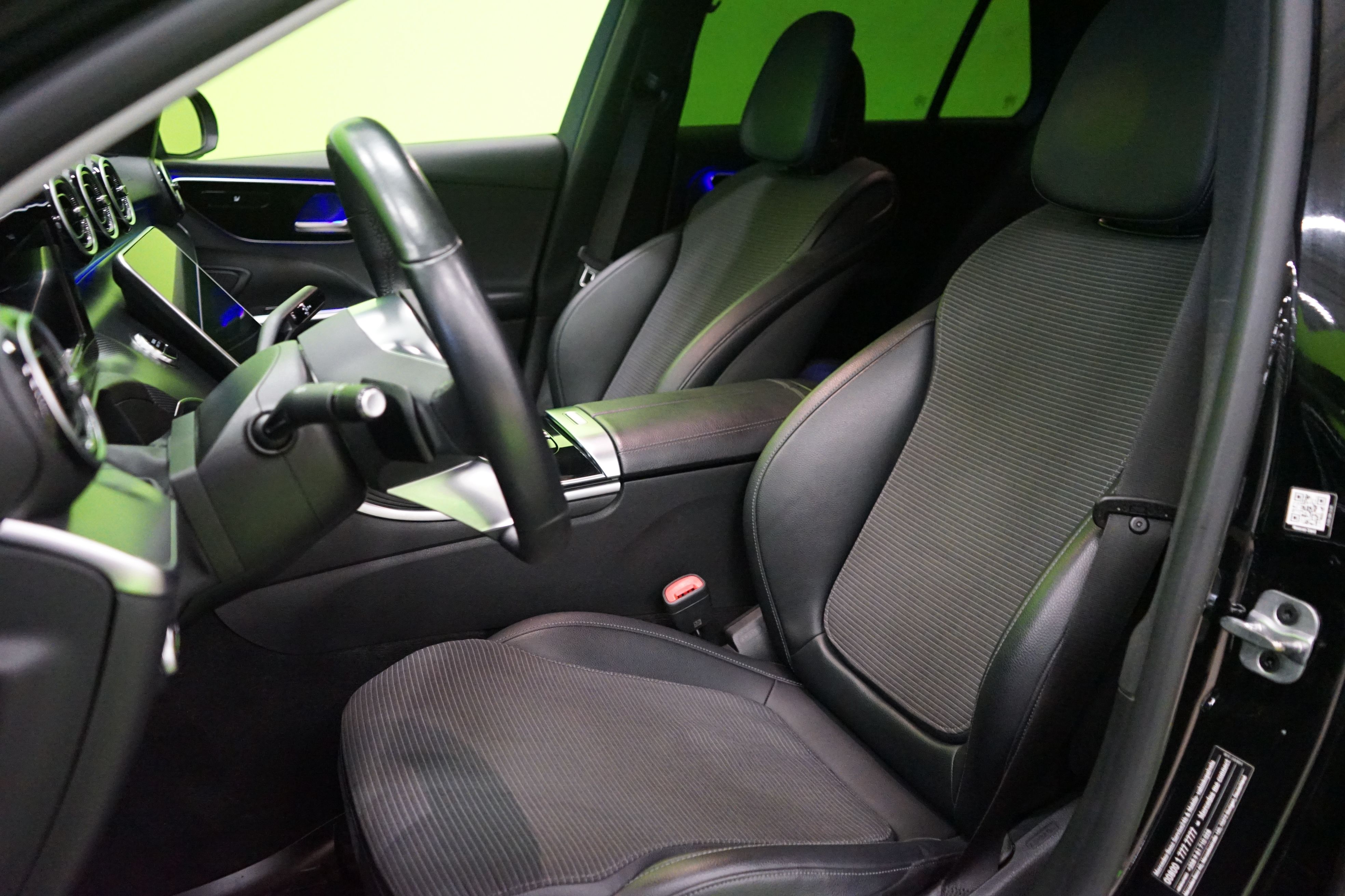 Mercedes-Benz C 2023