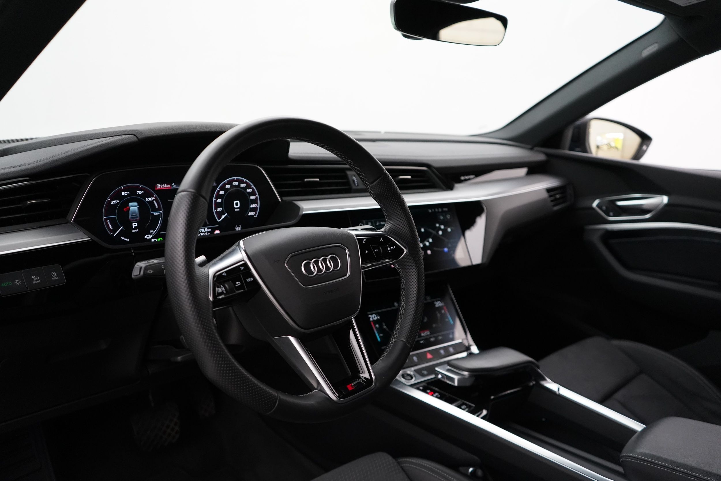 Audi e-tron 2022