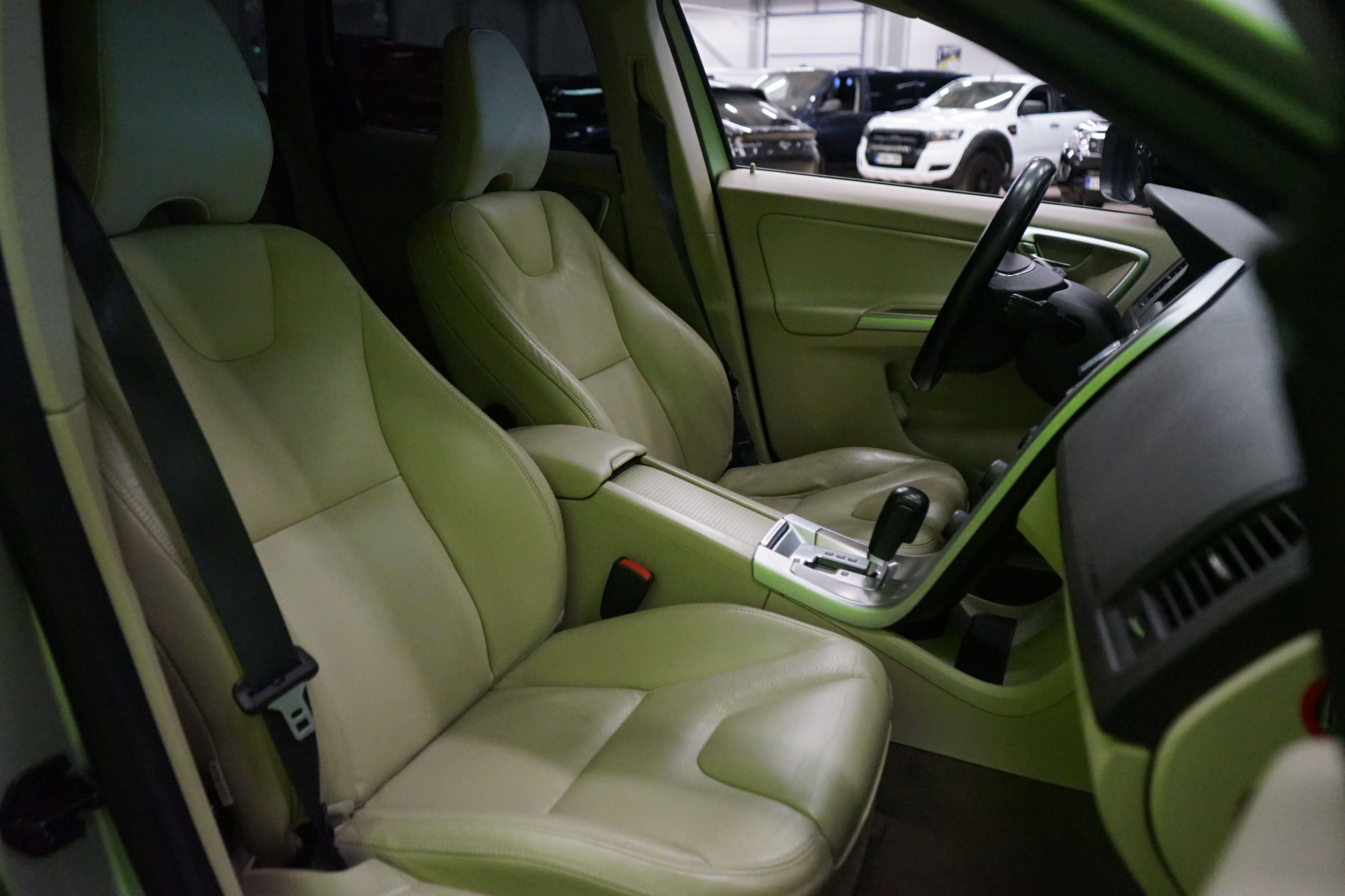 Volvo XC60 2011