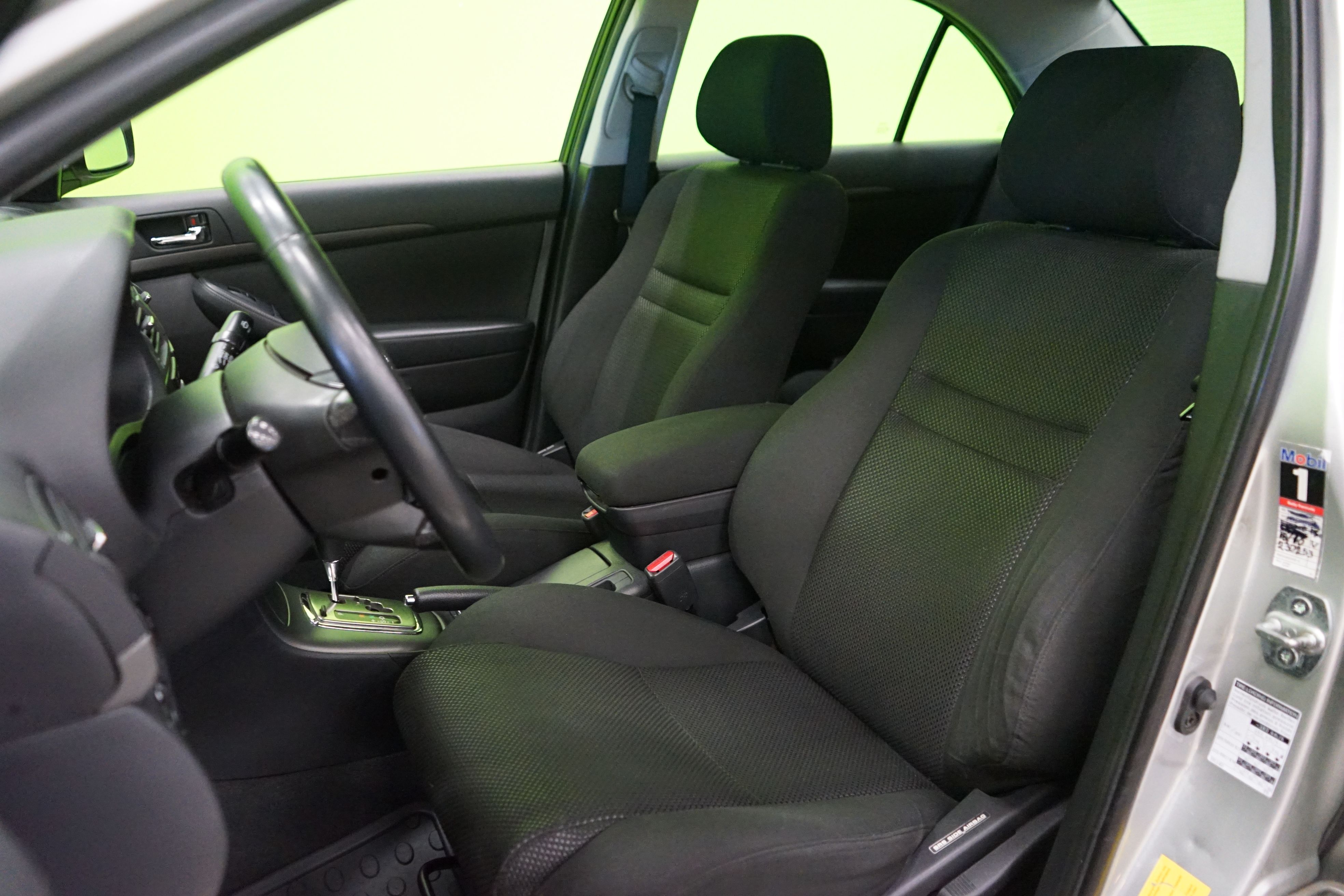 Toyota Avensis 2004