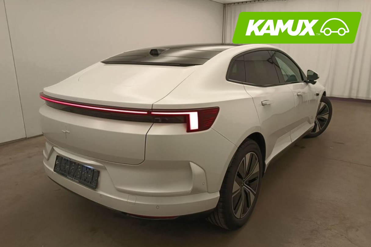 Polestar 4 2025