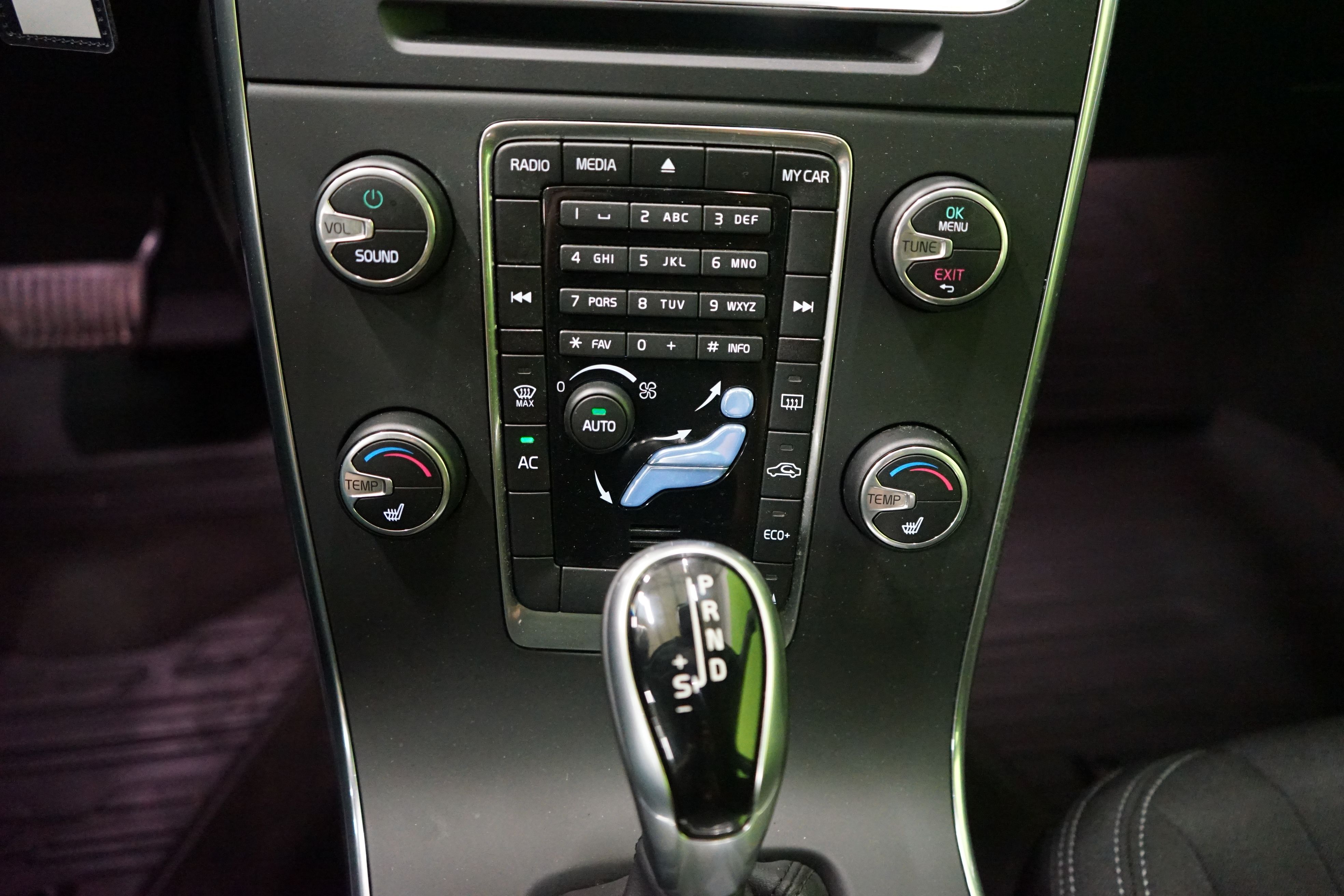 Volvo V60 2017