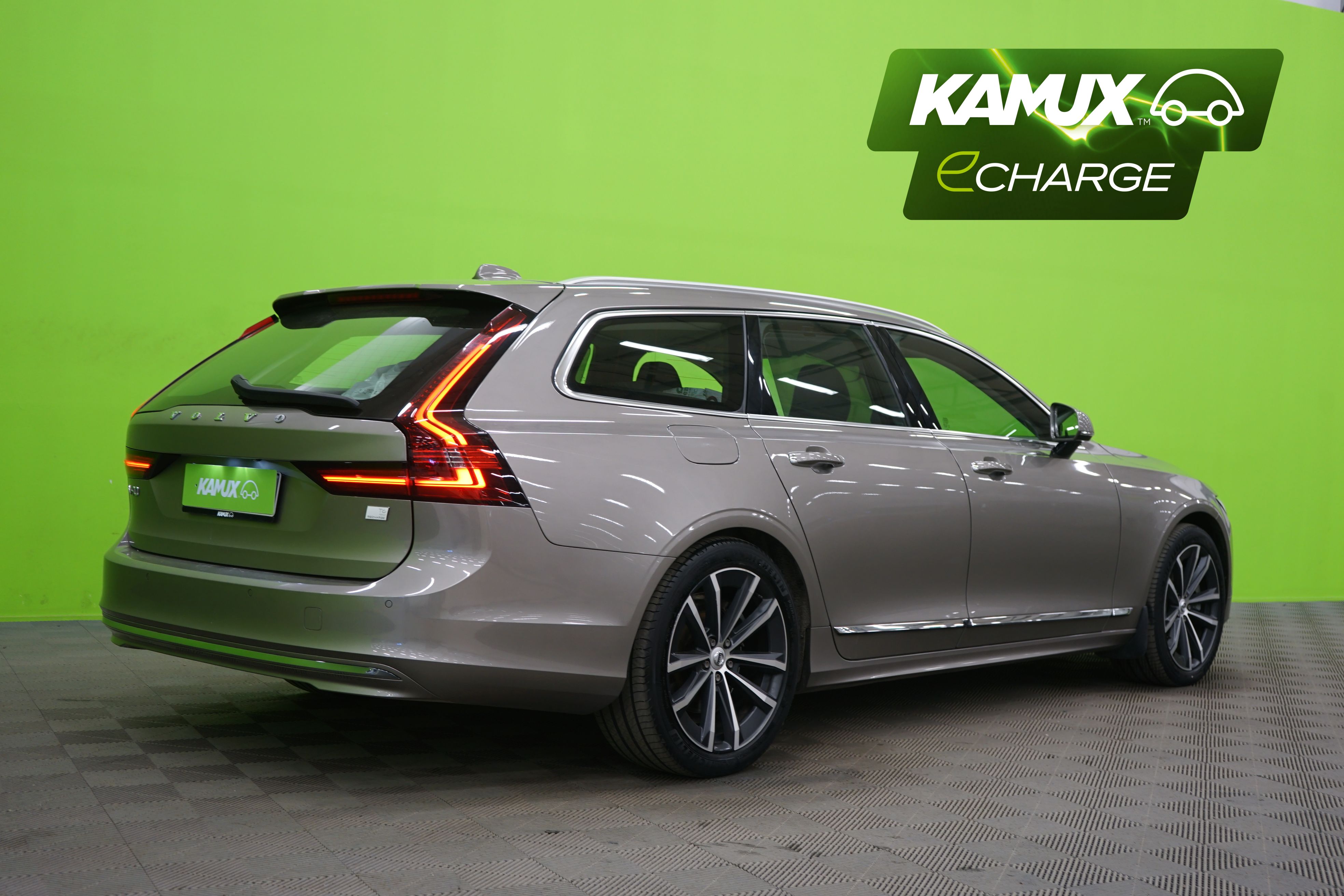 Volvo V90 2022