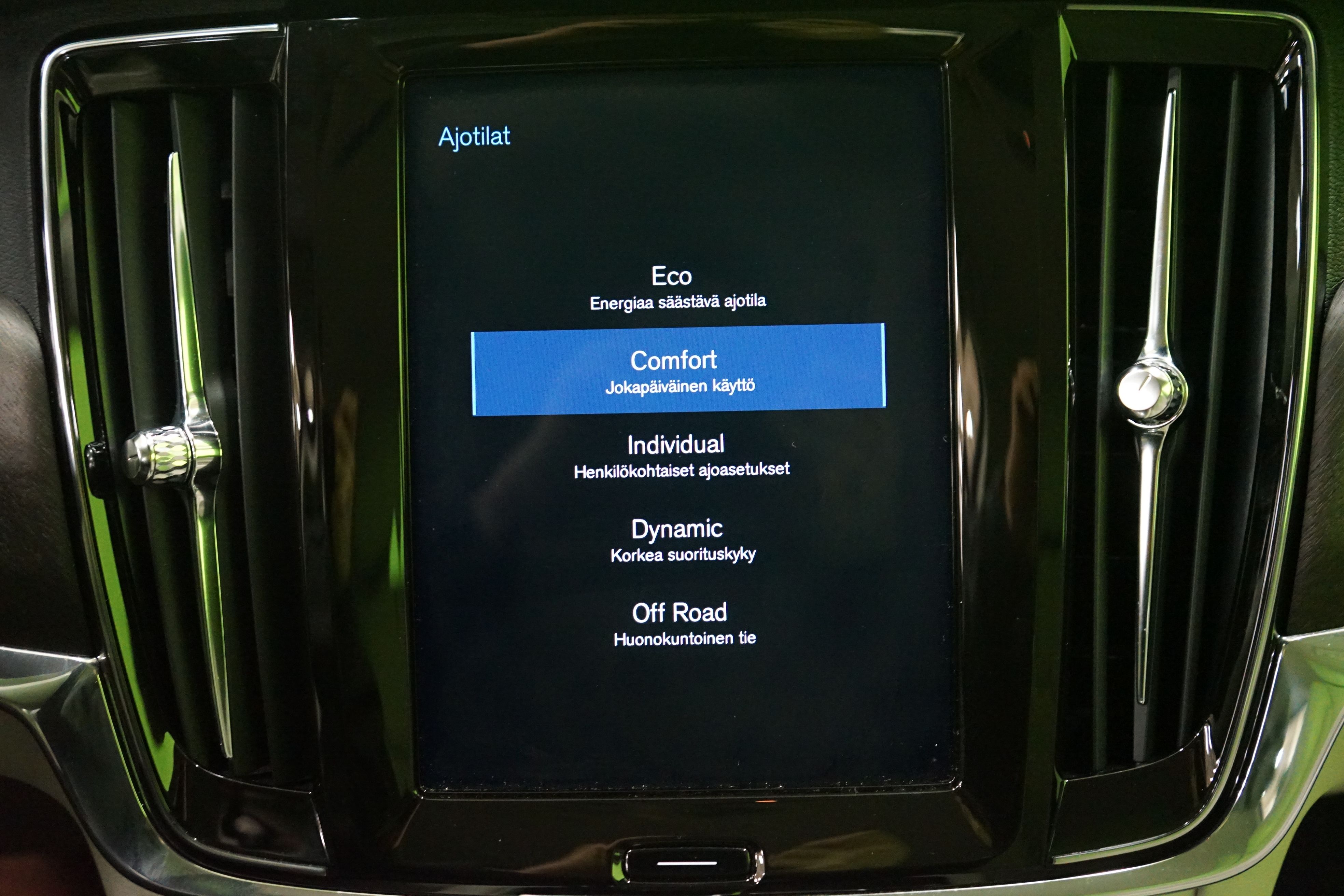 Volvo V90 Cross Country 2019