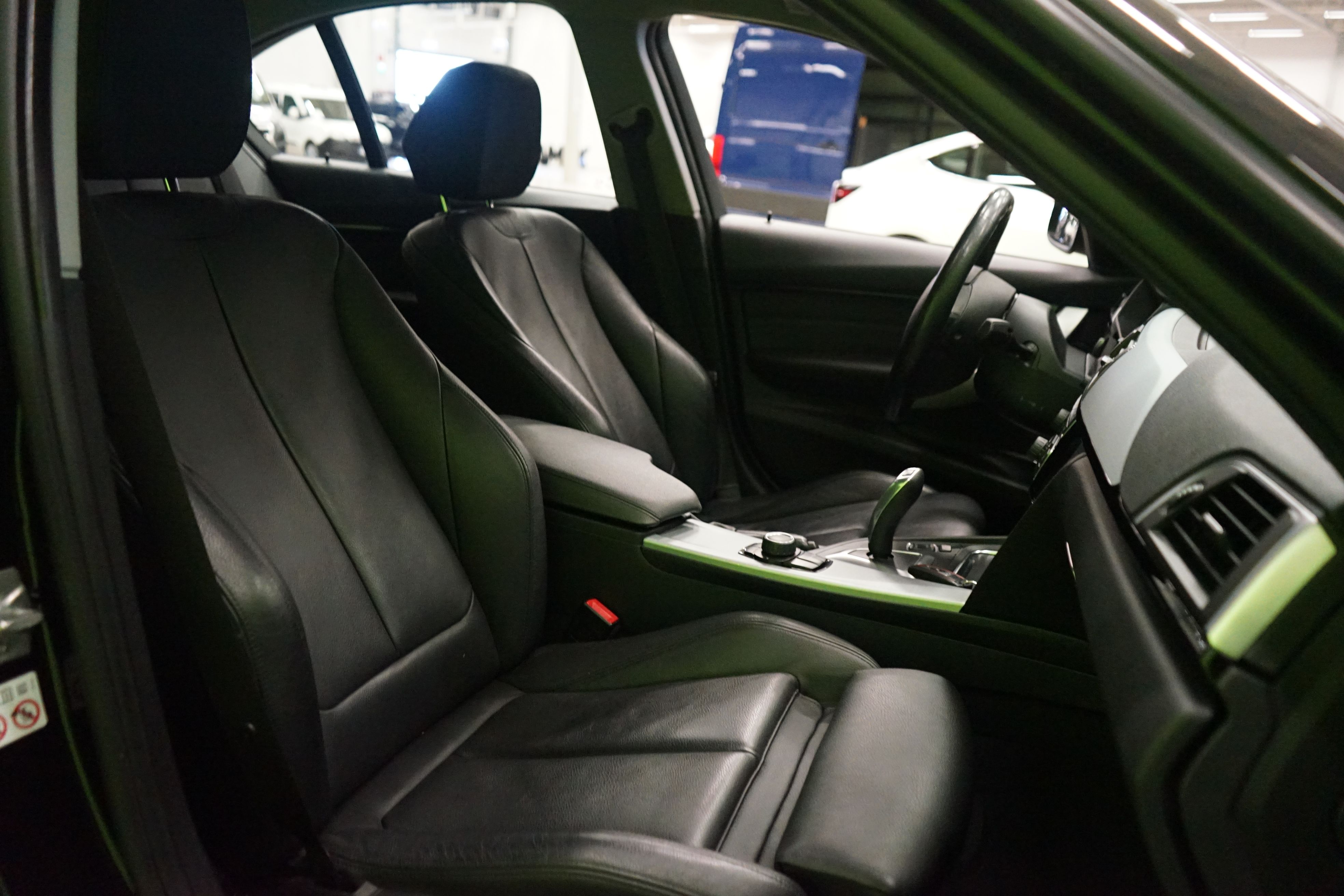 BMW 318 2017