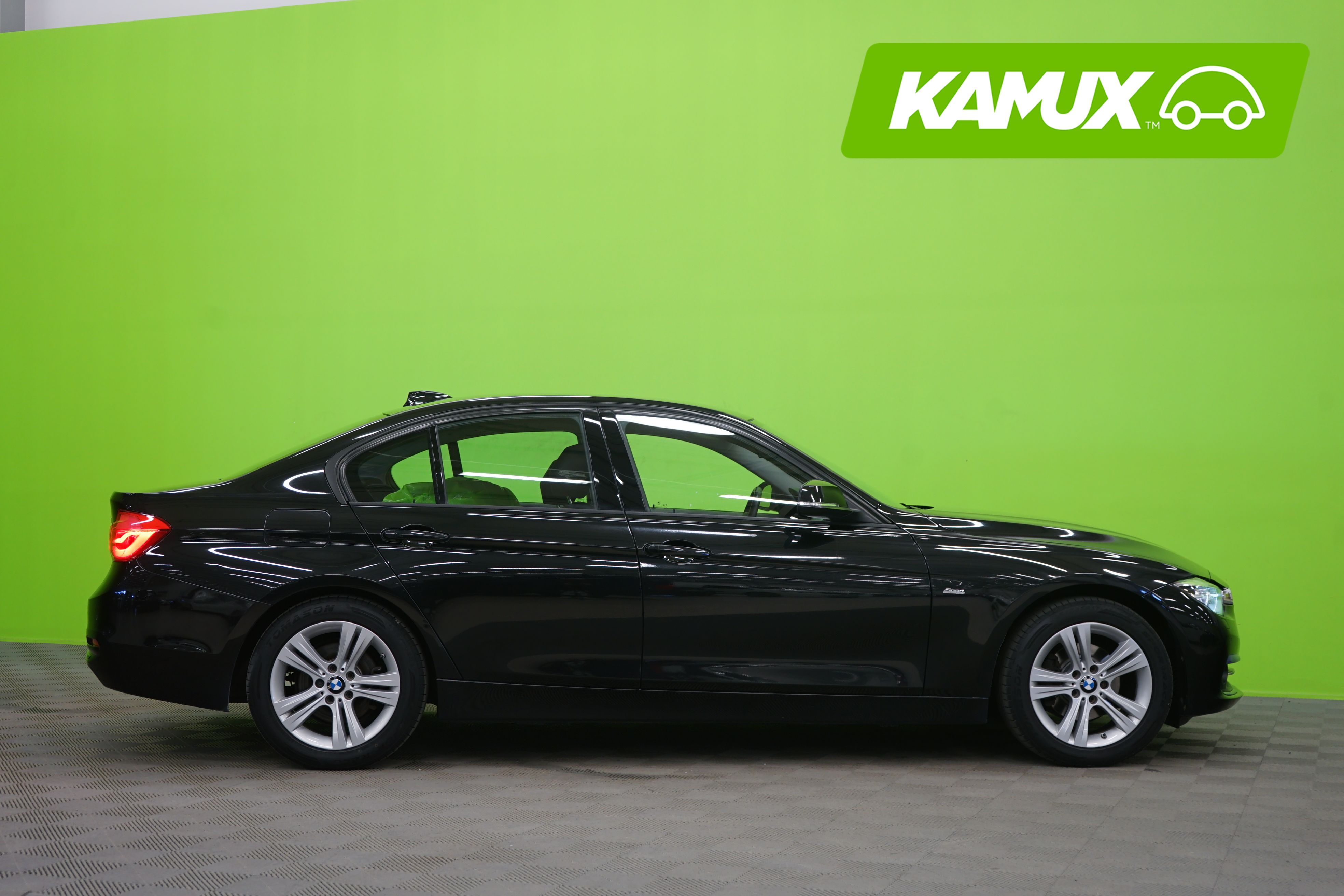 BMW 318 2017