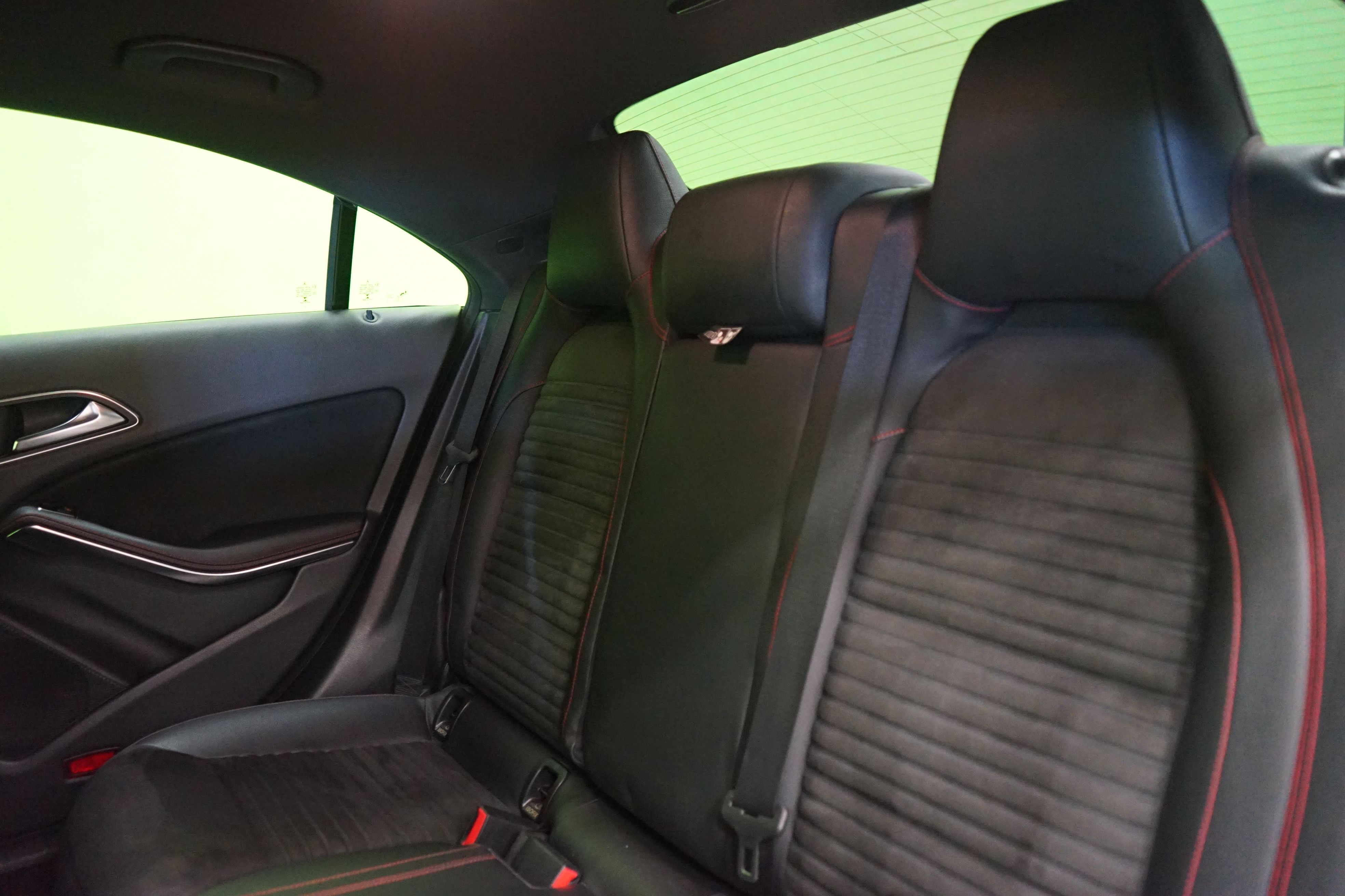 Mercedes-Benz CLA 2013