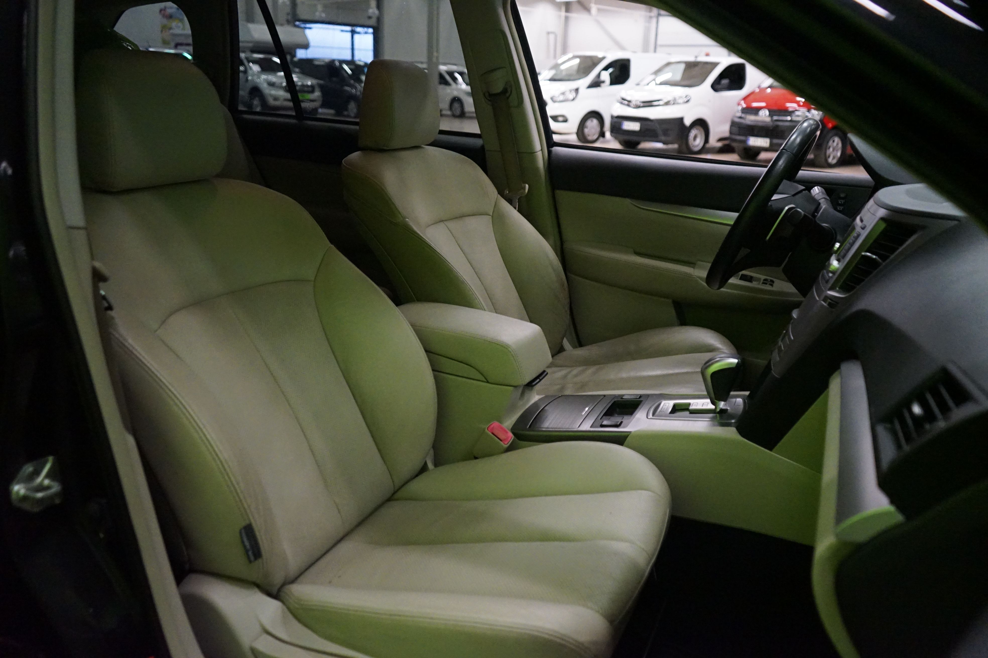 Subaru Outback 2012