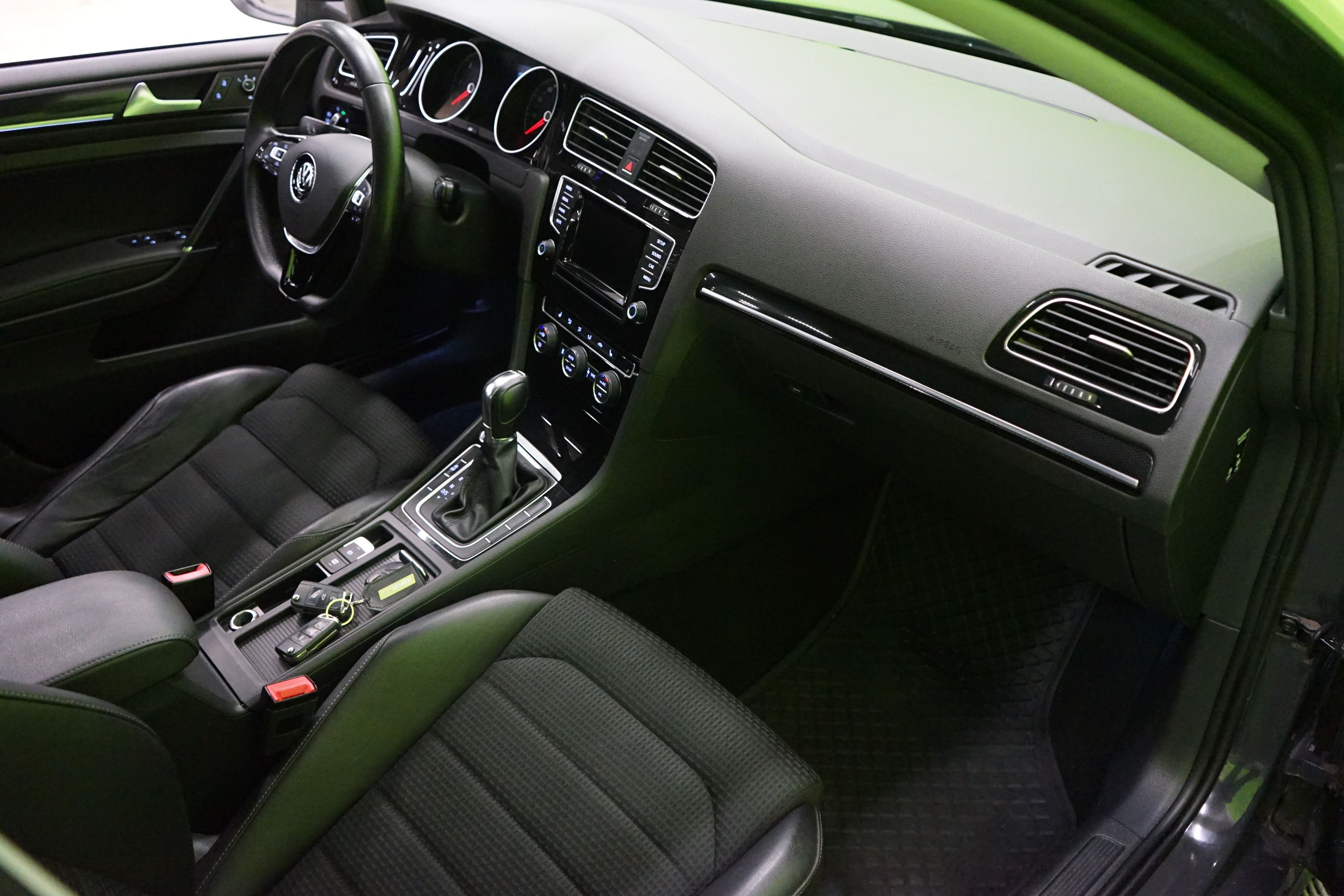 Volkswagen Golf 2014