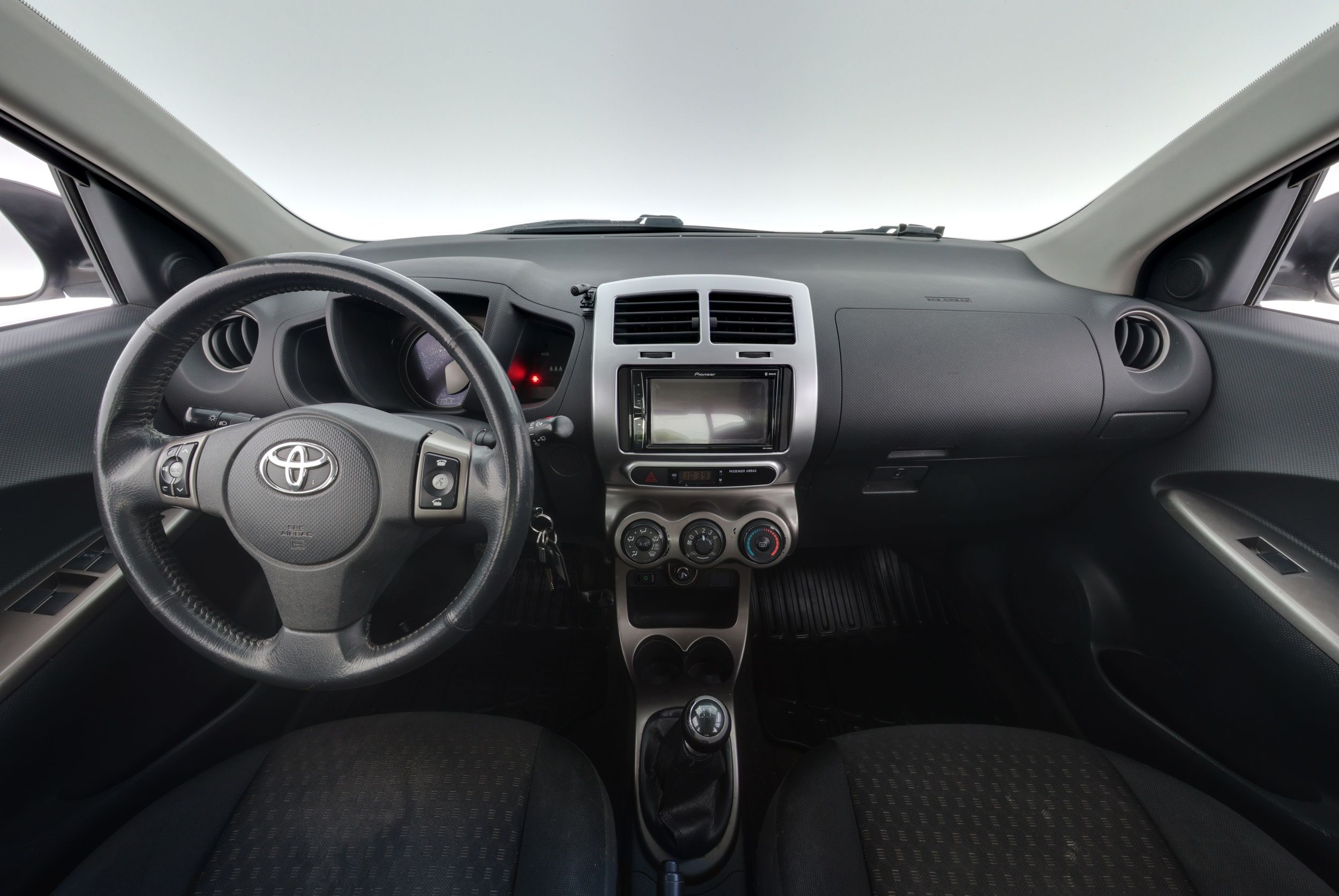 Toyota Urban Cruiser 2011