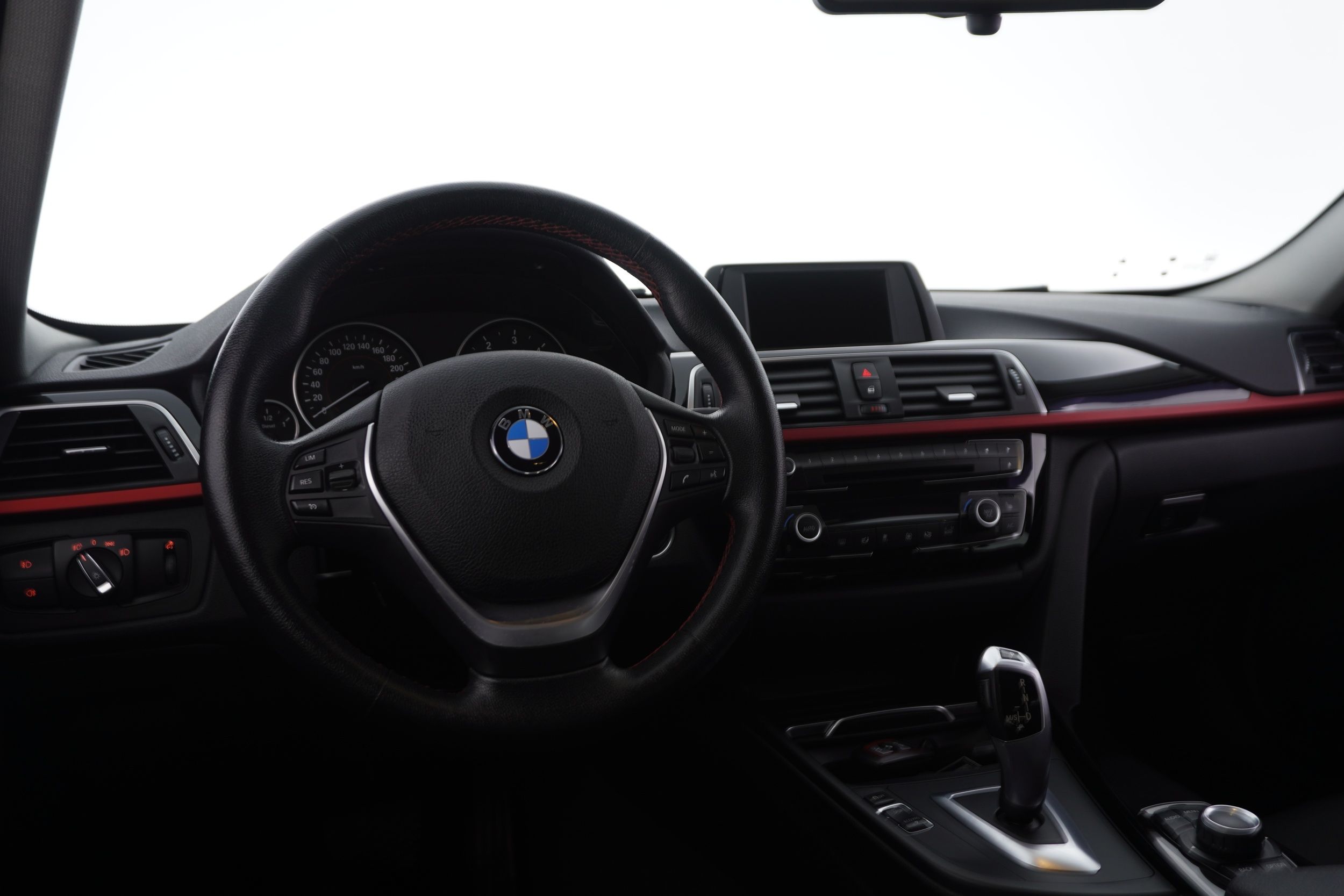 BMW 320 2017