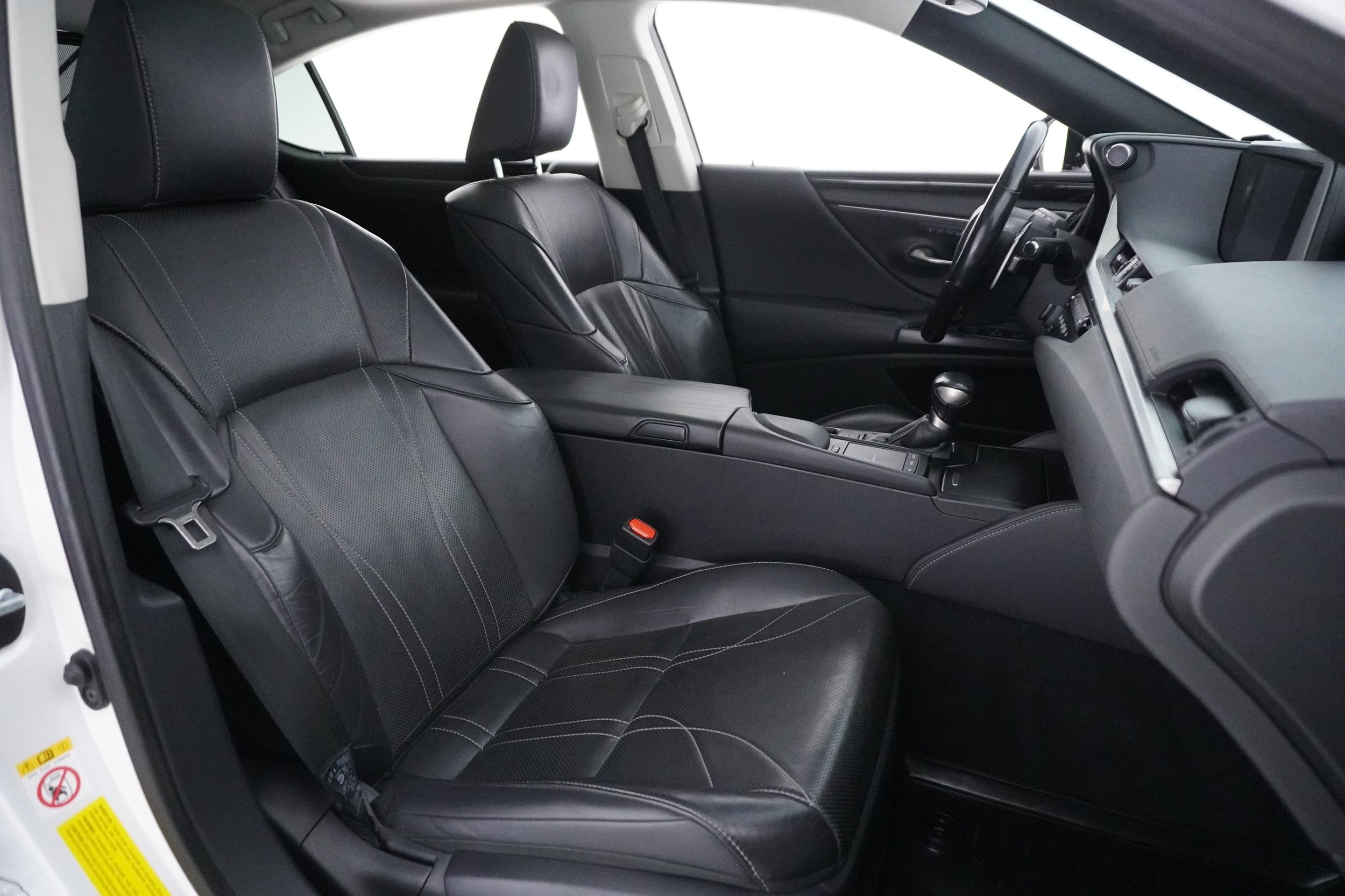 Lexus ES 2019