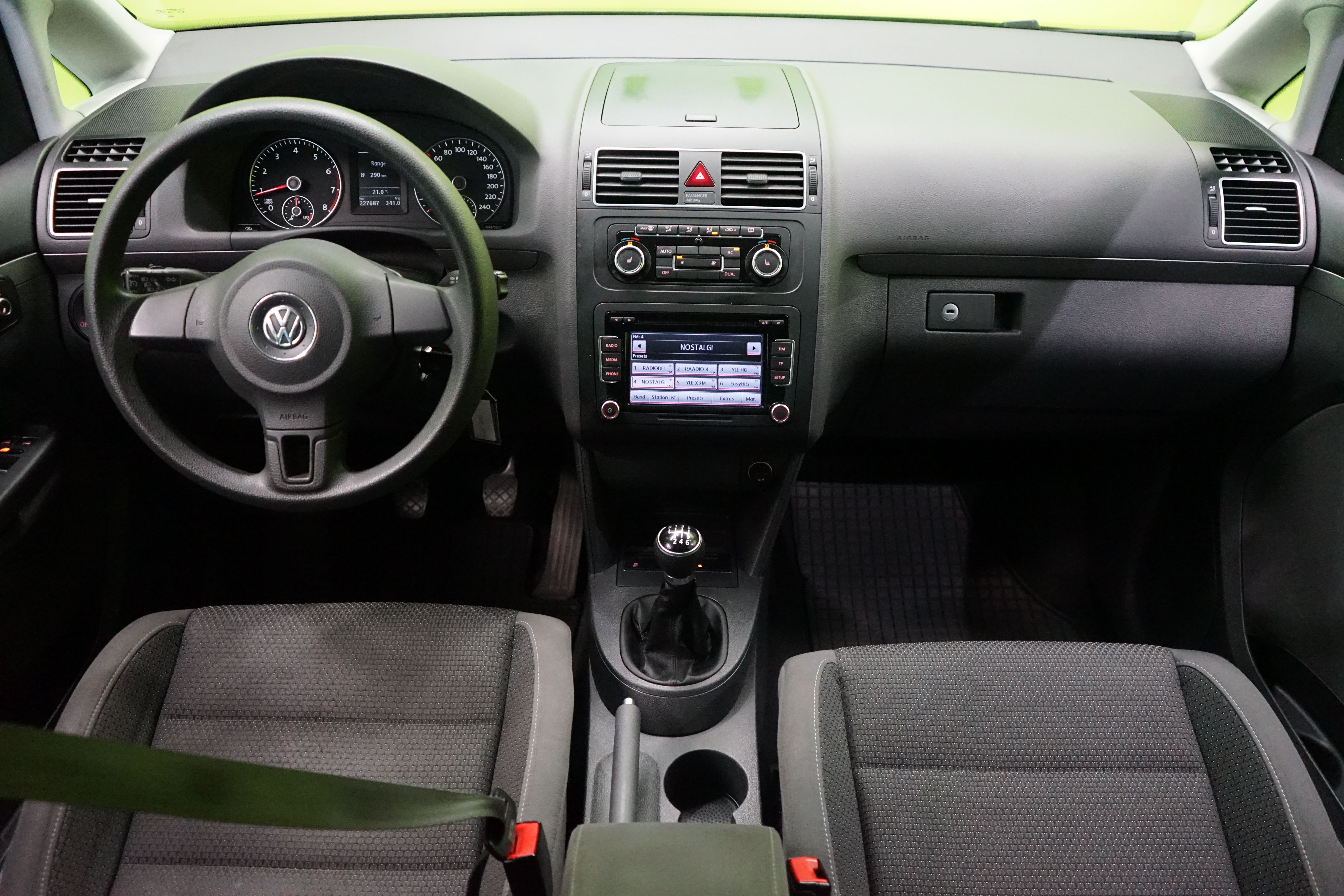 Volkswagen Touran 2011