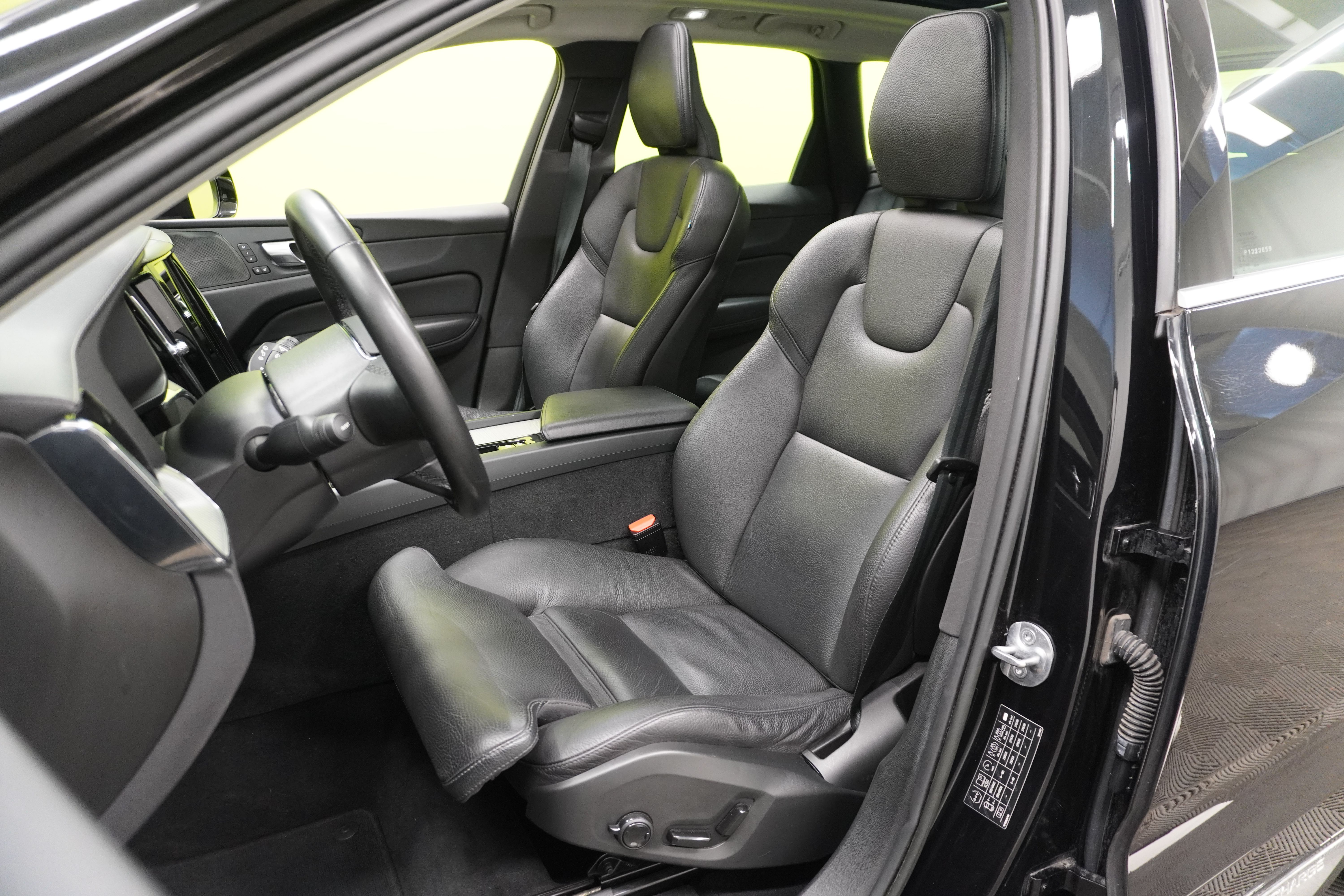 Volvo XC60 2023