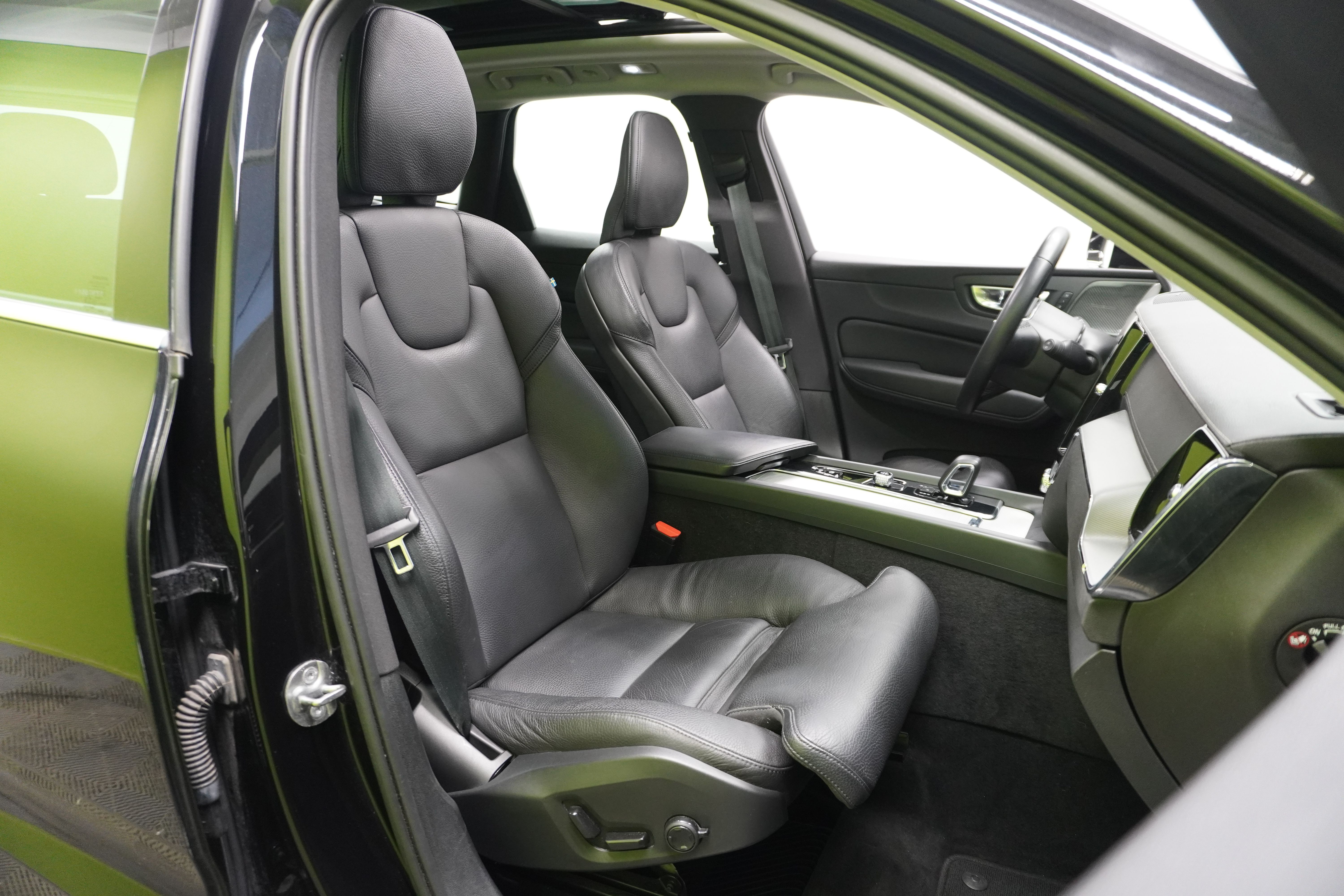 Volvo XC60 2023