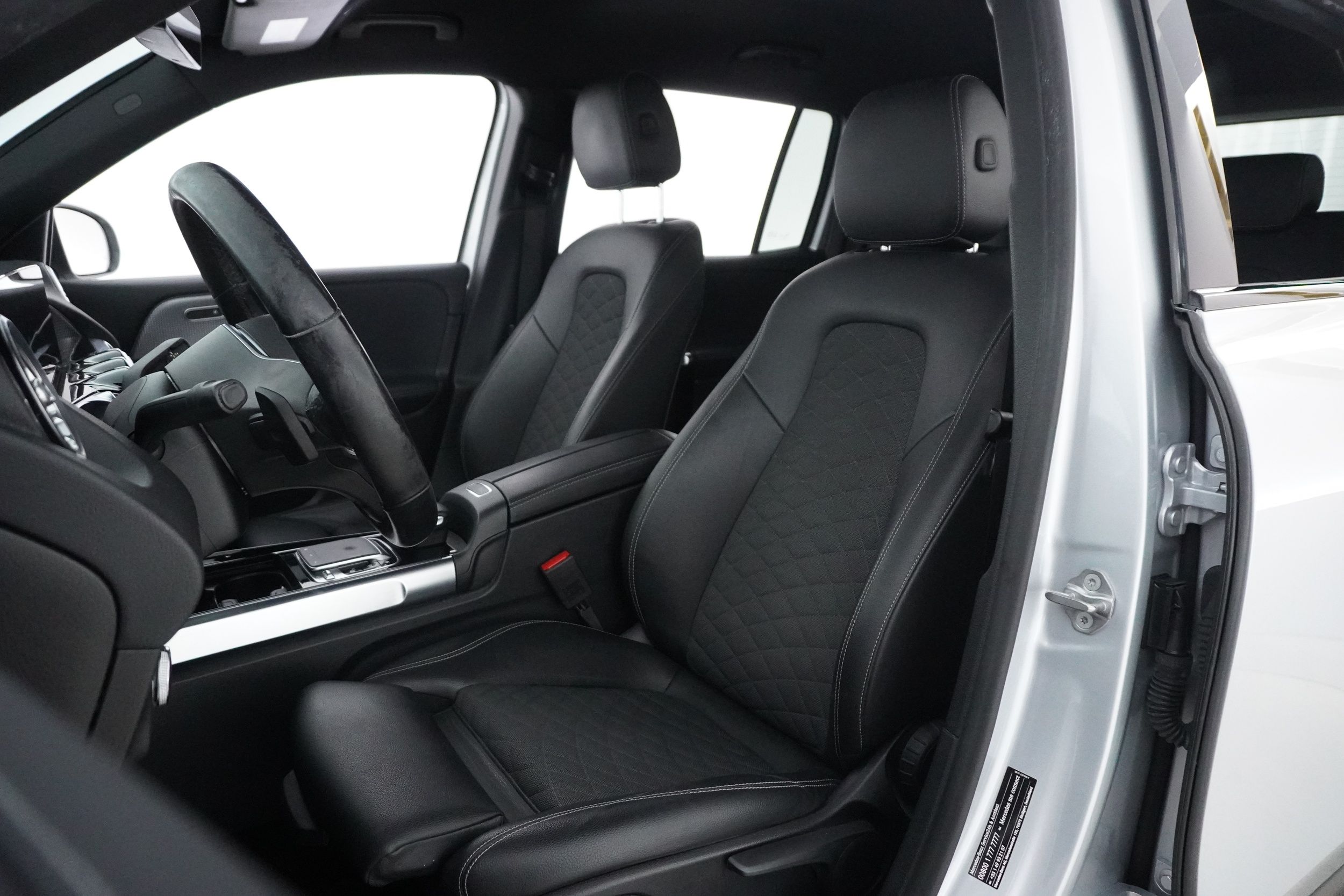 Mercedes-Benz GLB 2021