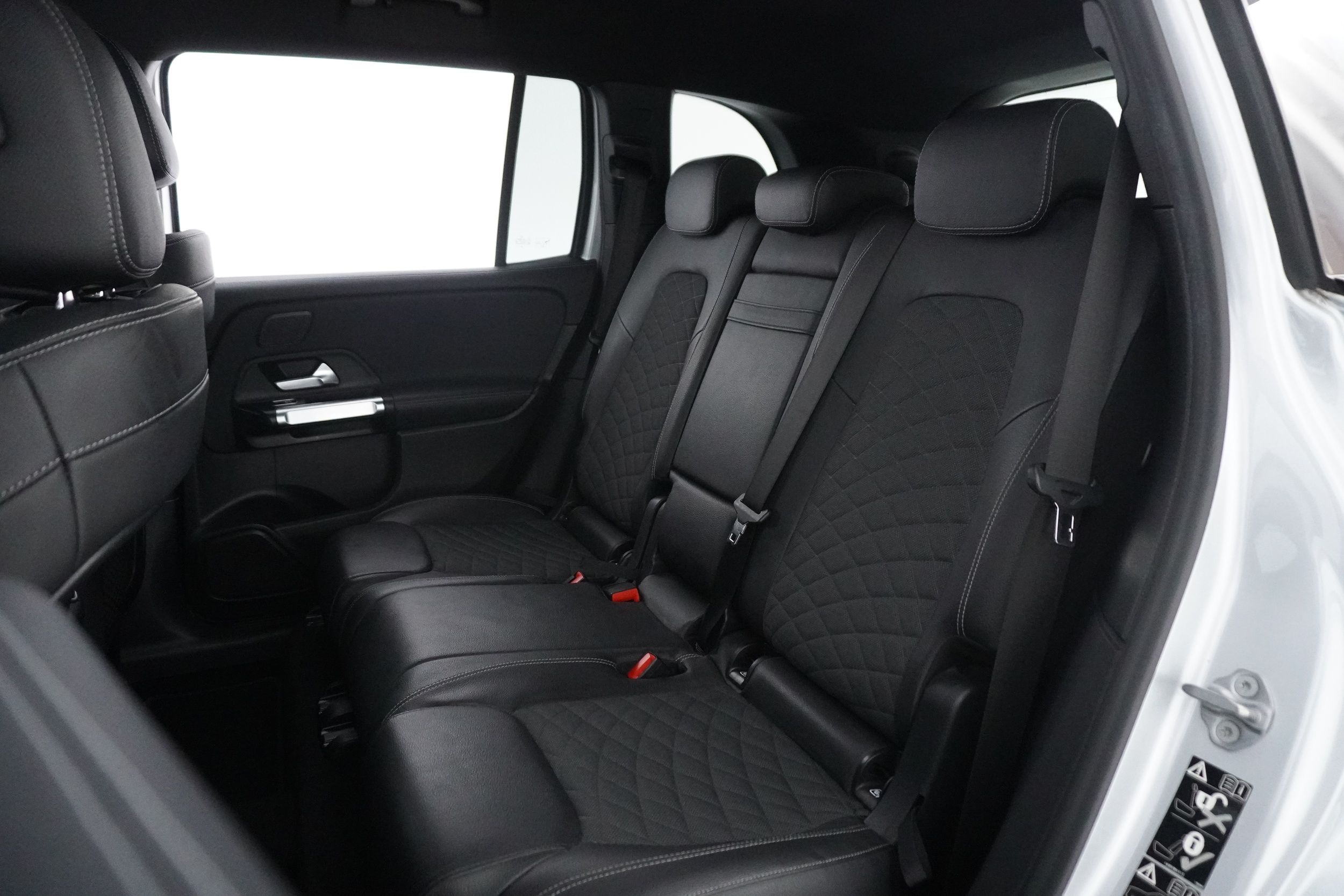 Mercedes-Benz GLB 2021