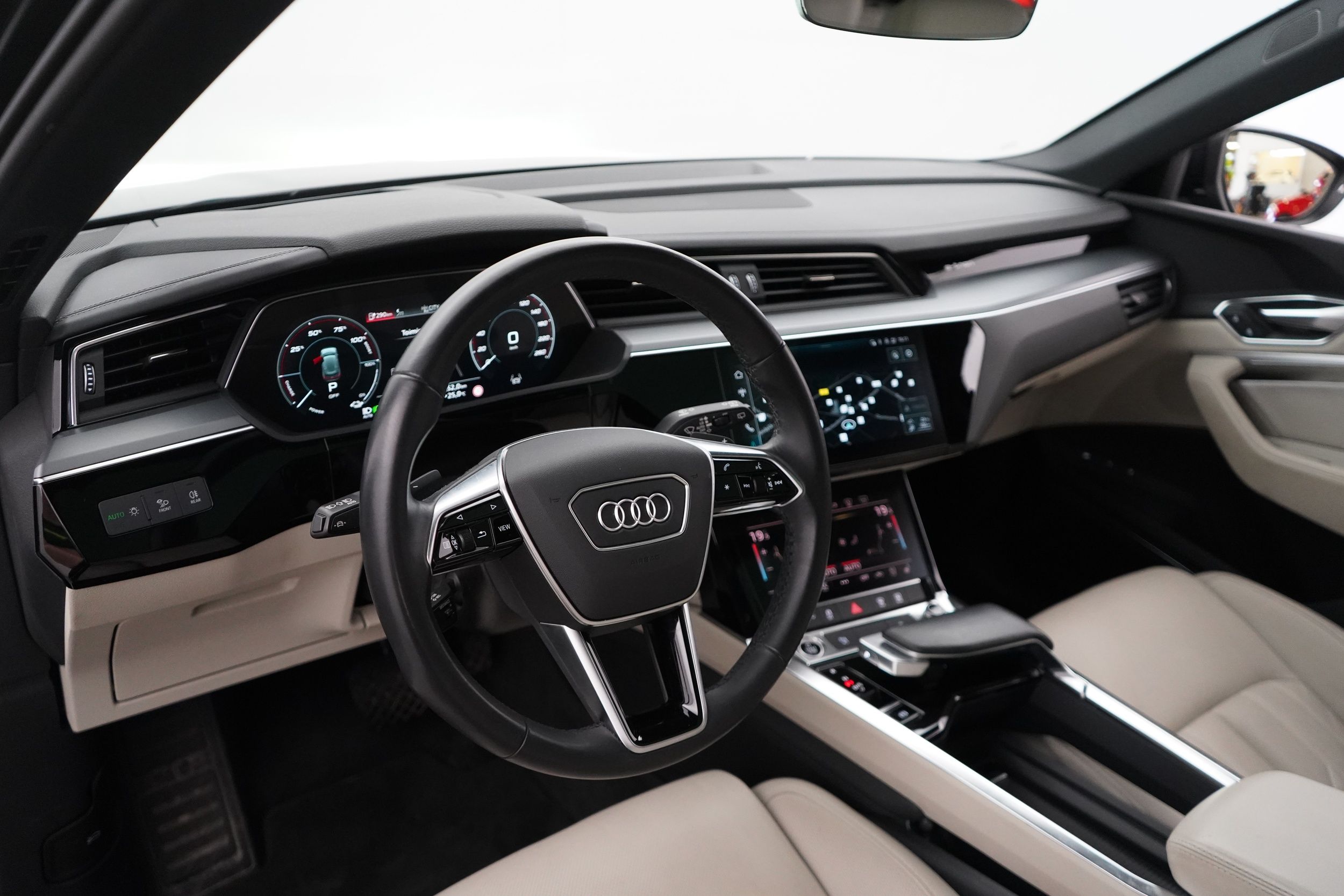 Audi e-tron 2023