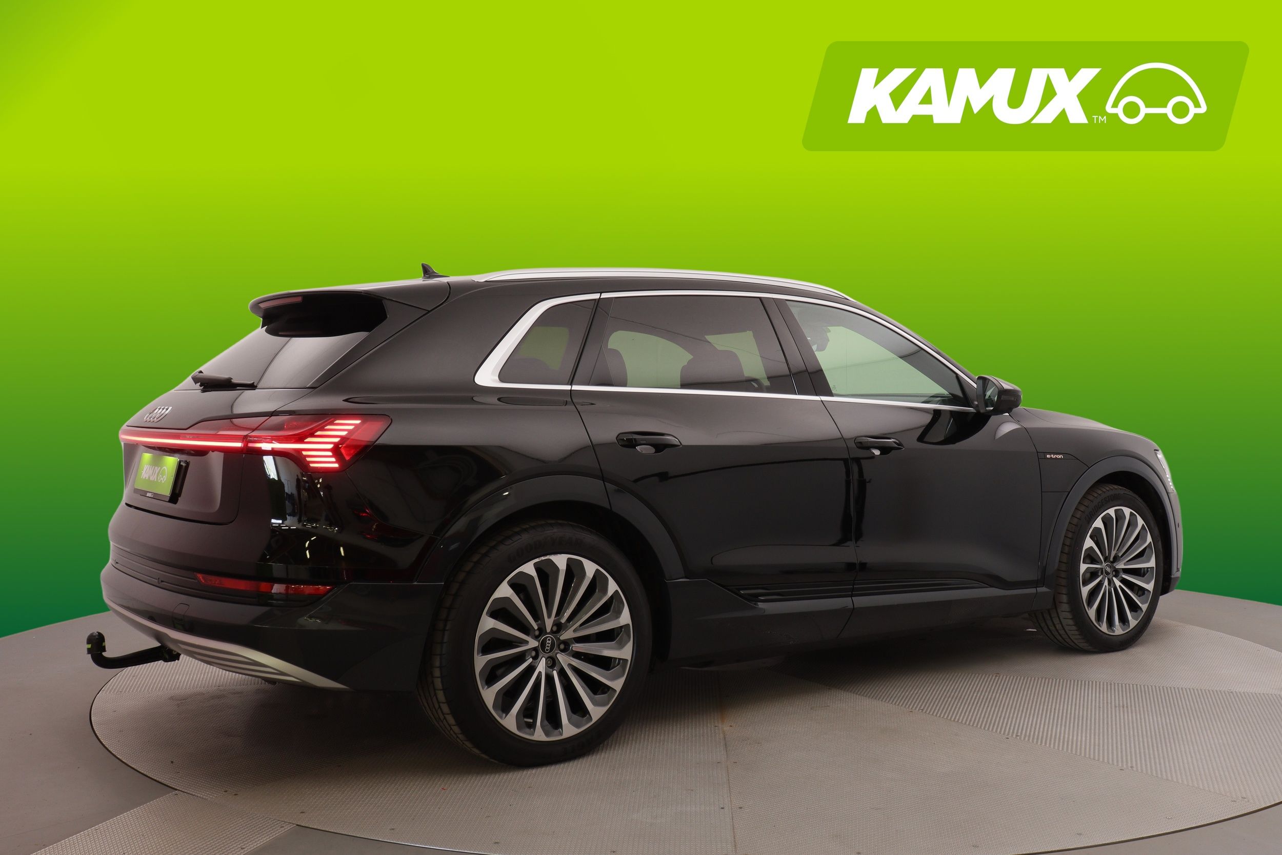 Audi e-tron 2023