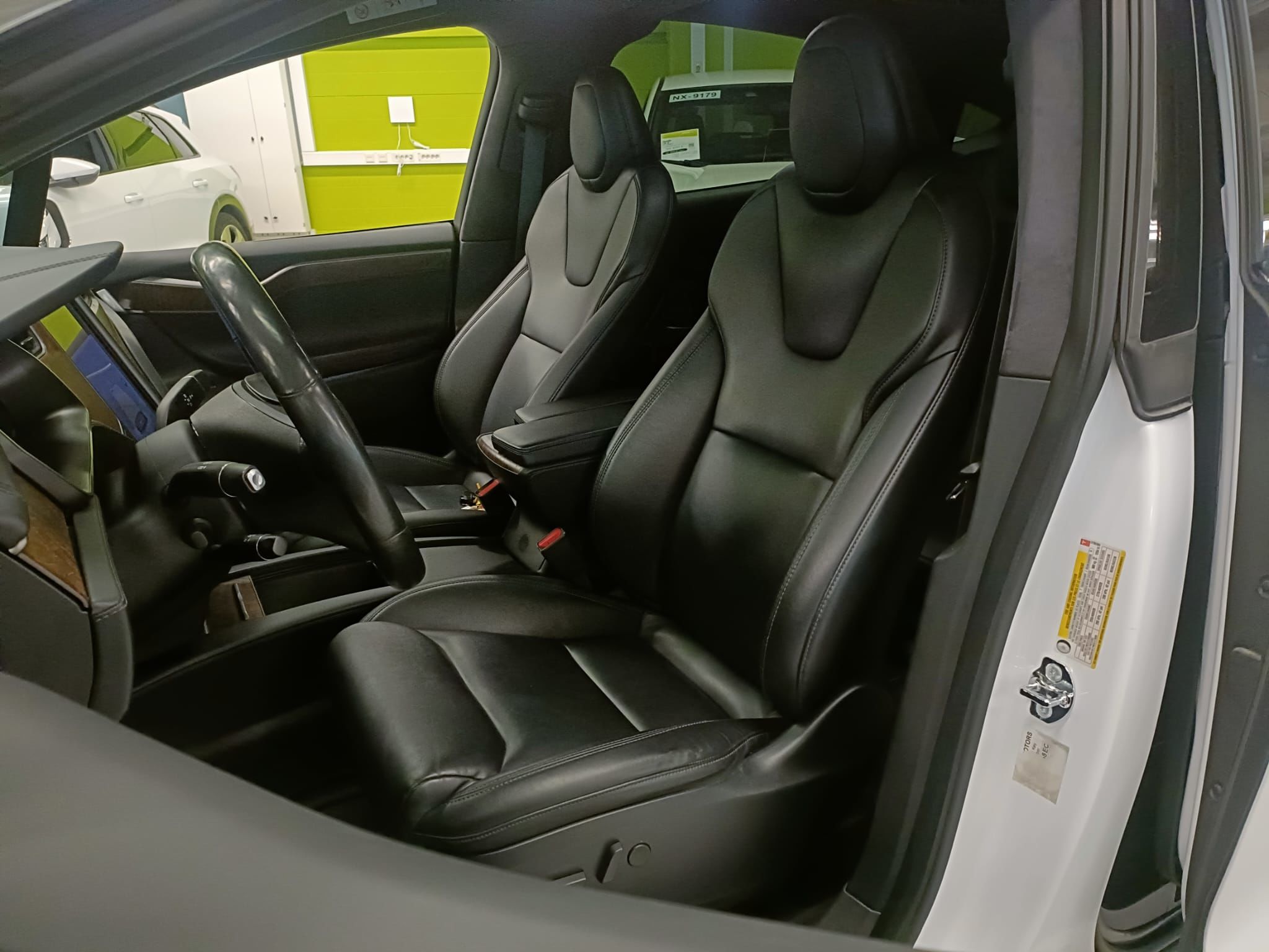 Tesla Model X 2020