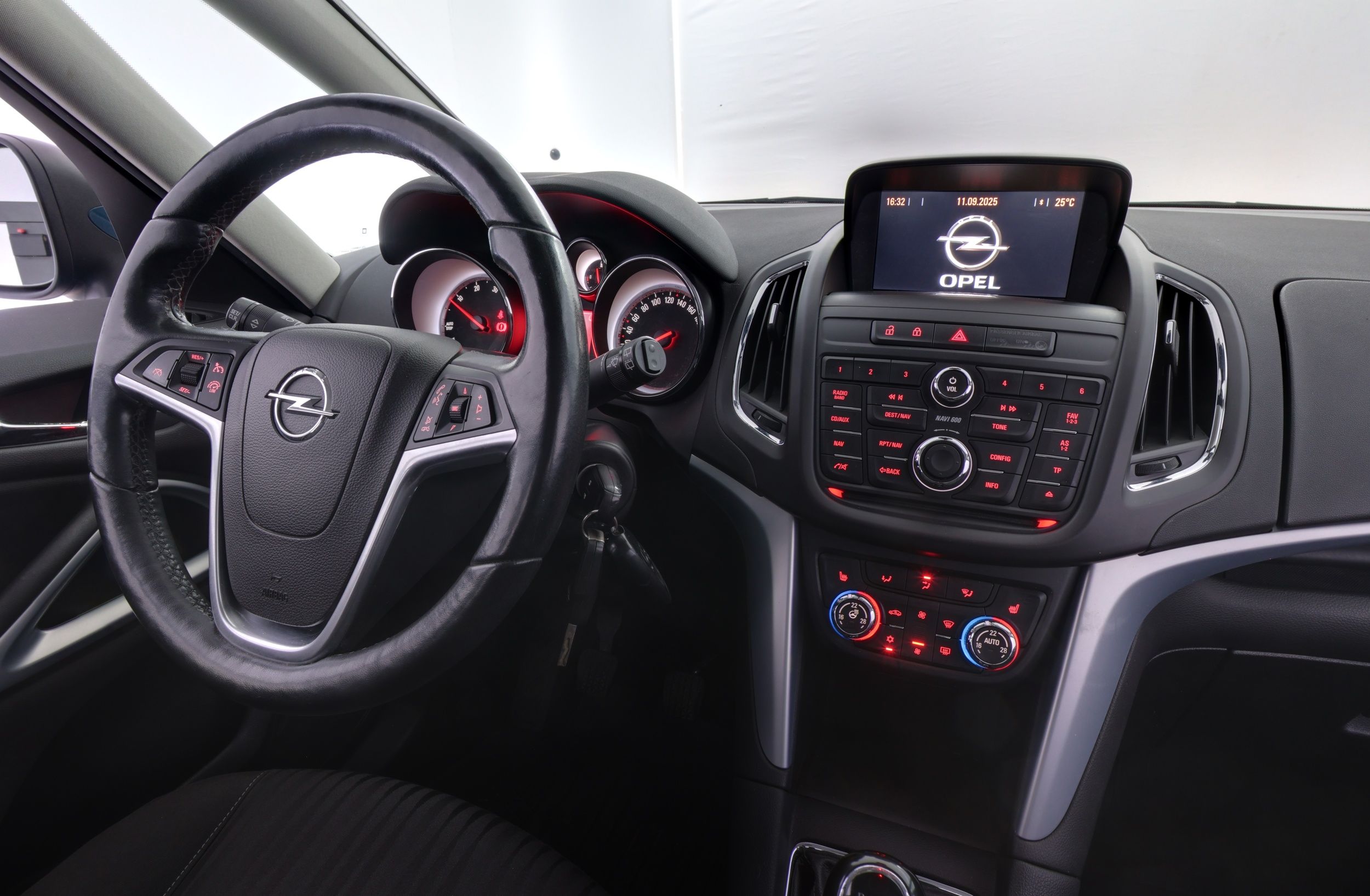 Opel Zafira Tourer 2014