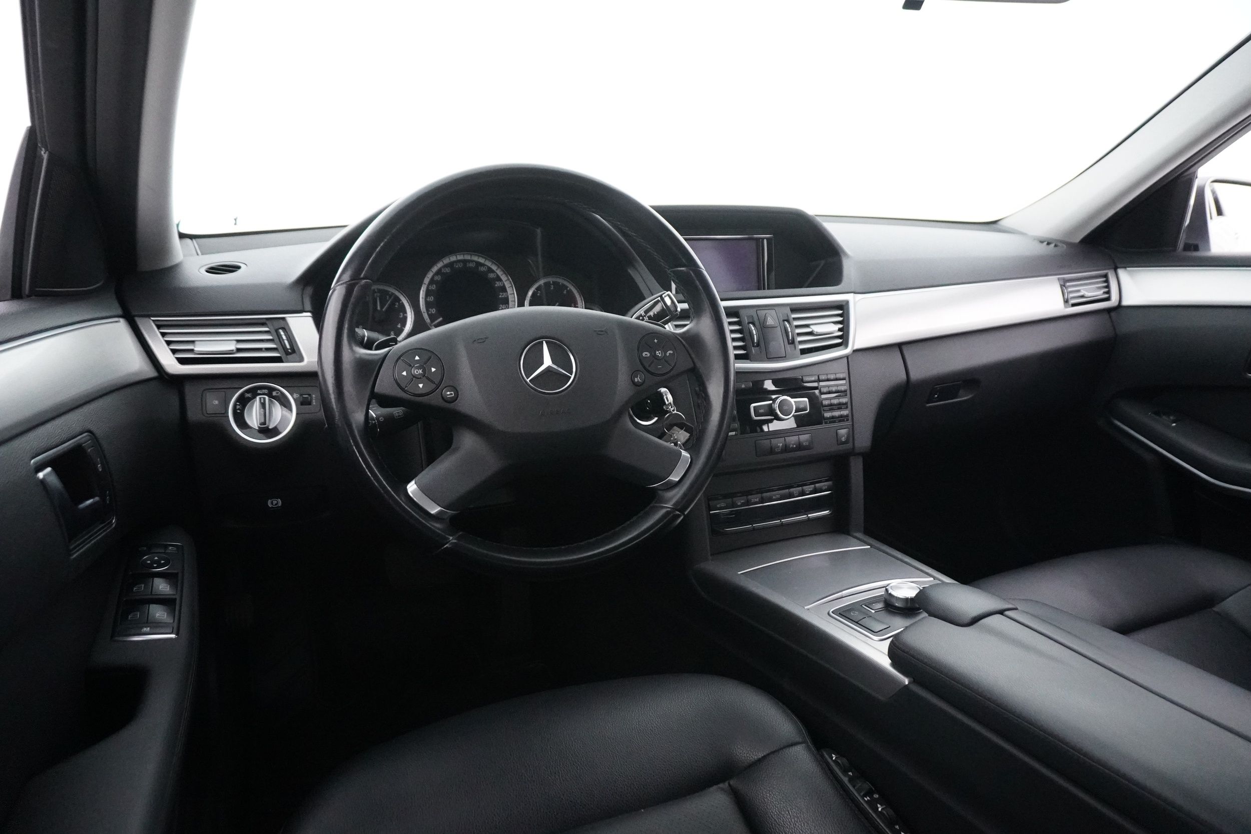 Mercedes-Benz E 2013