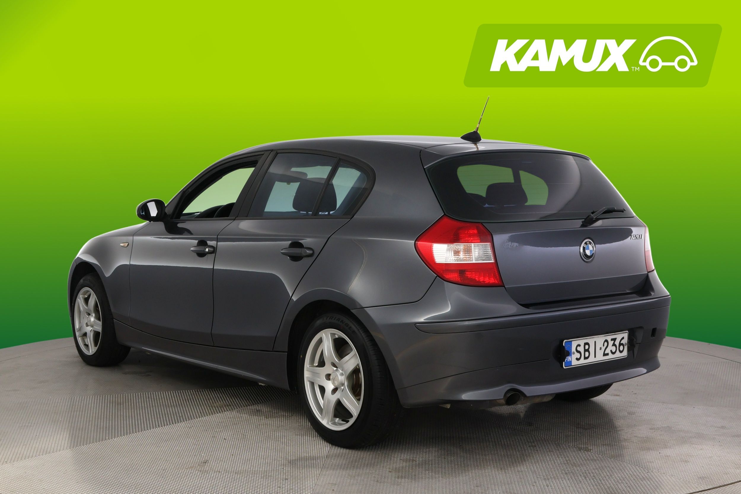 BMW 120 2005