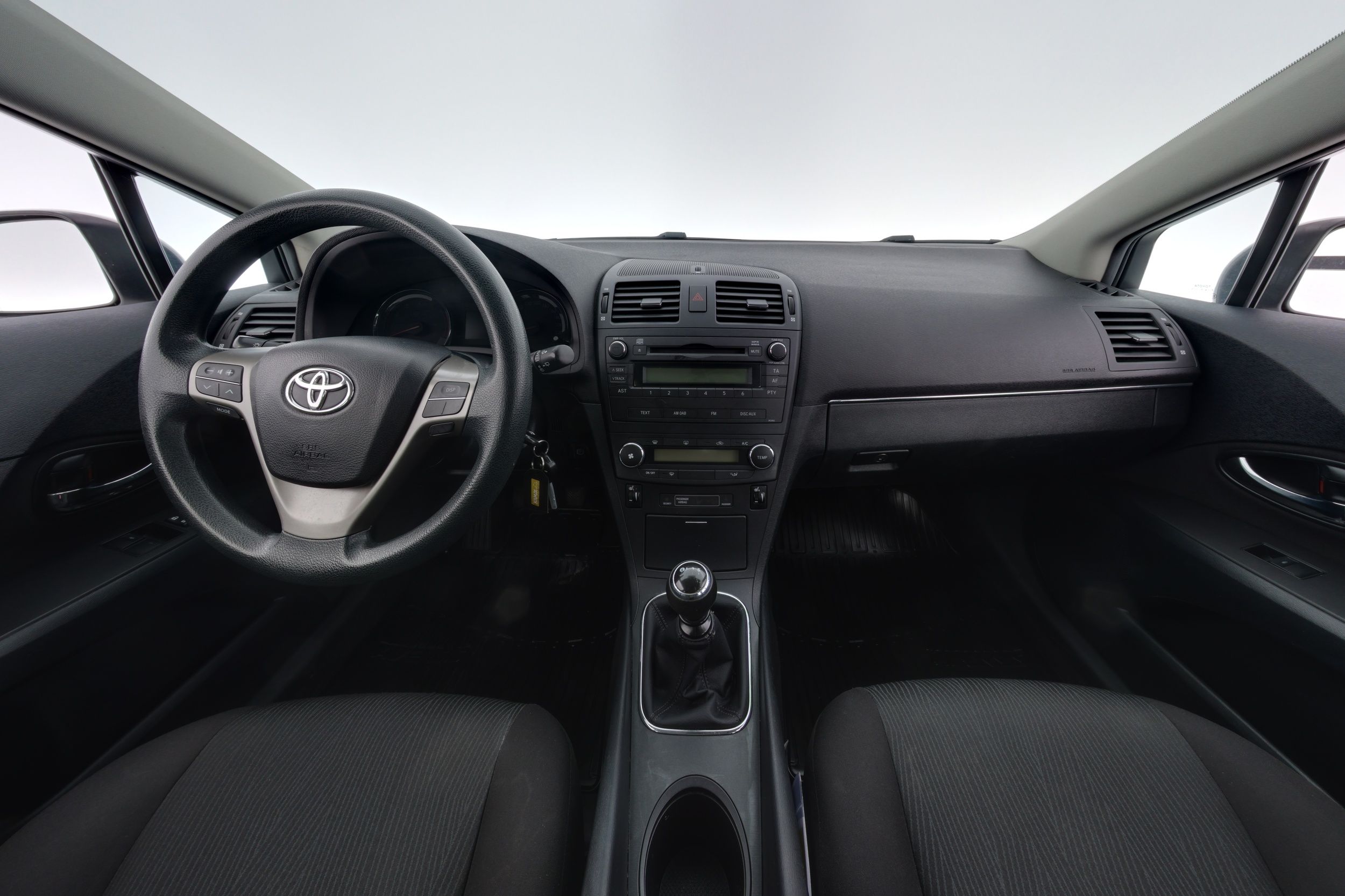 Toyota Avensis 2010