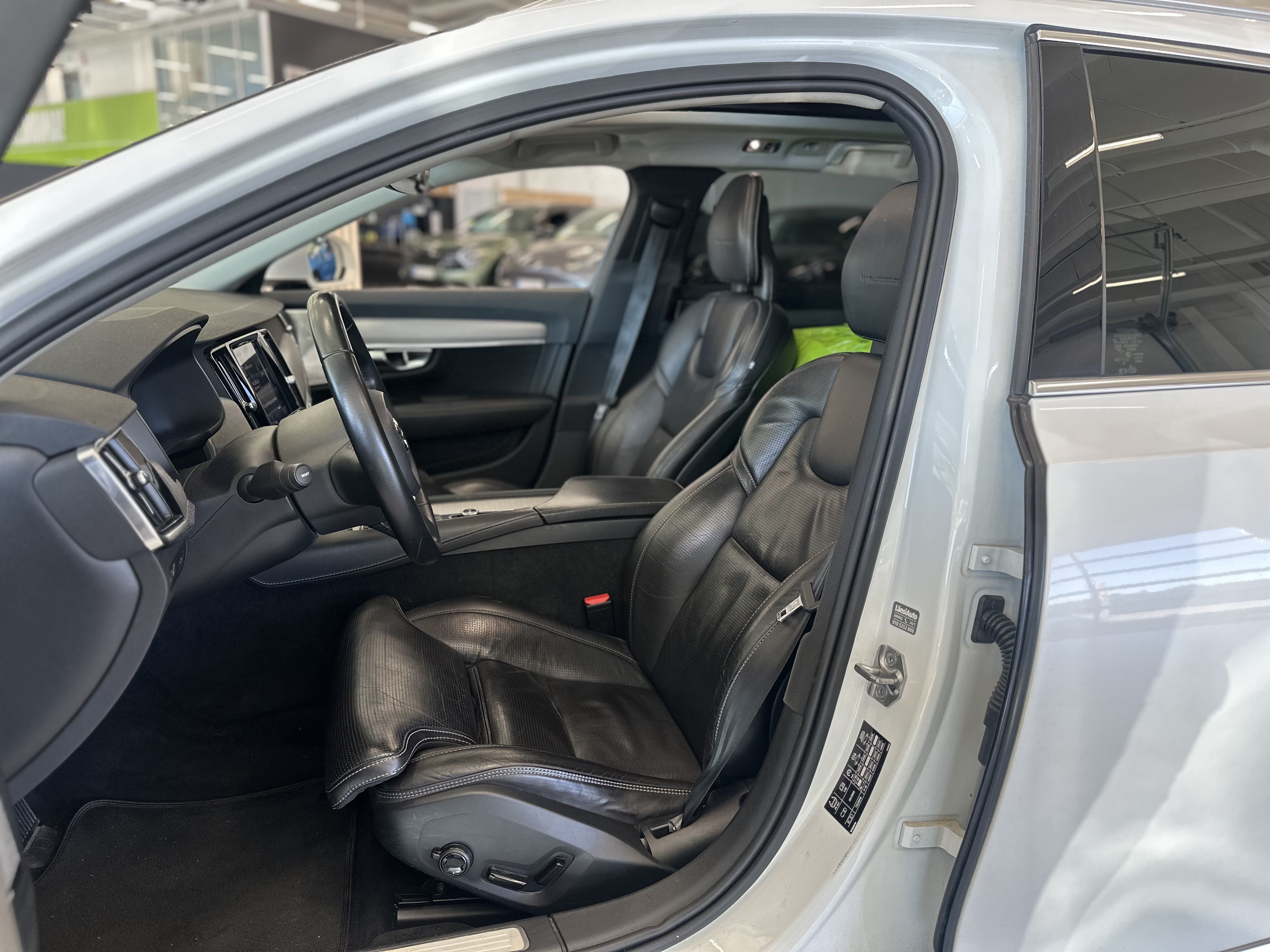 Volvo V90 2017