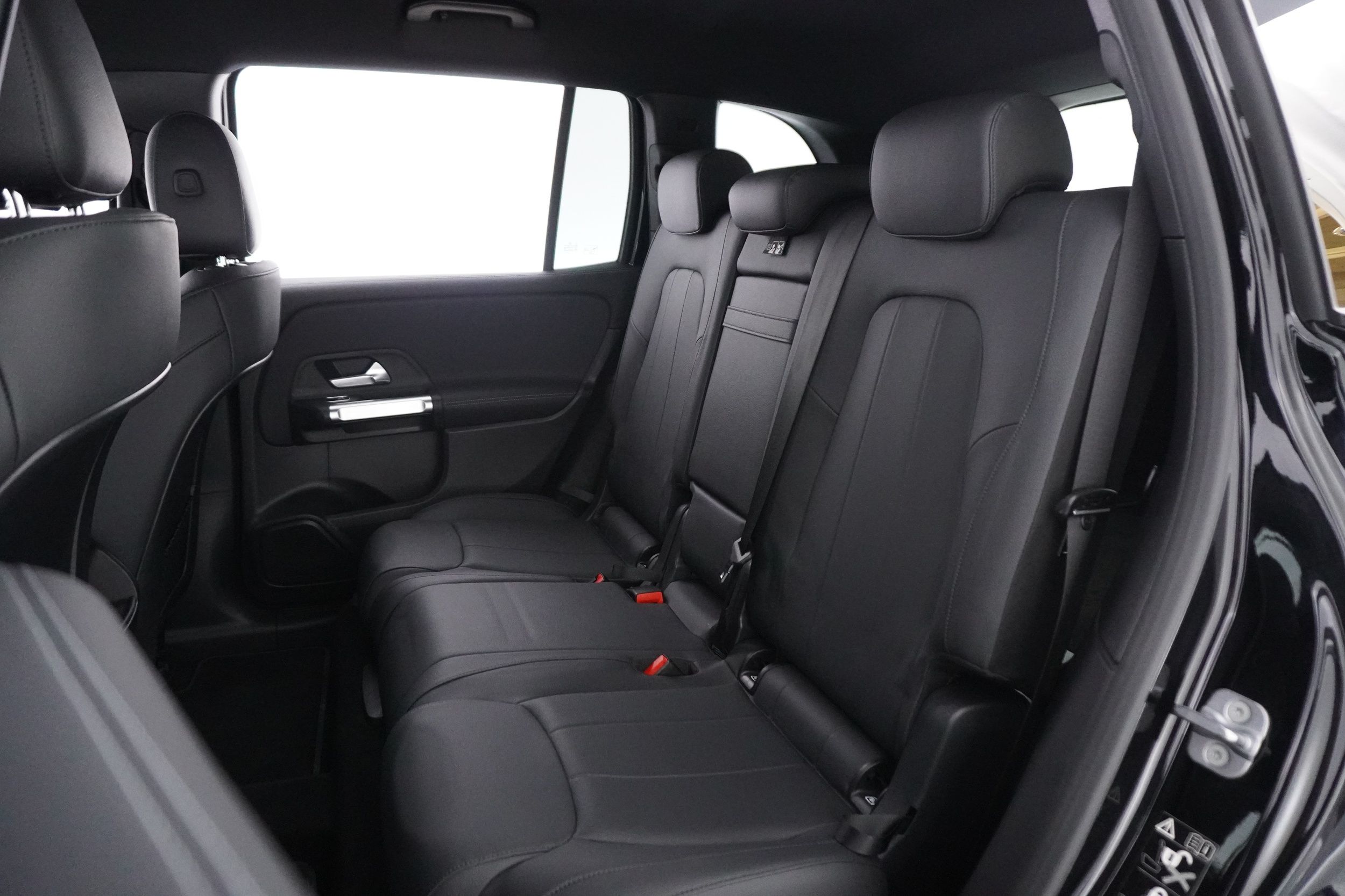 Mercedes-Benz EQB 2023