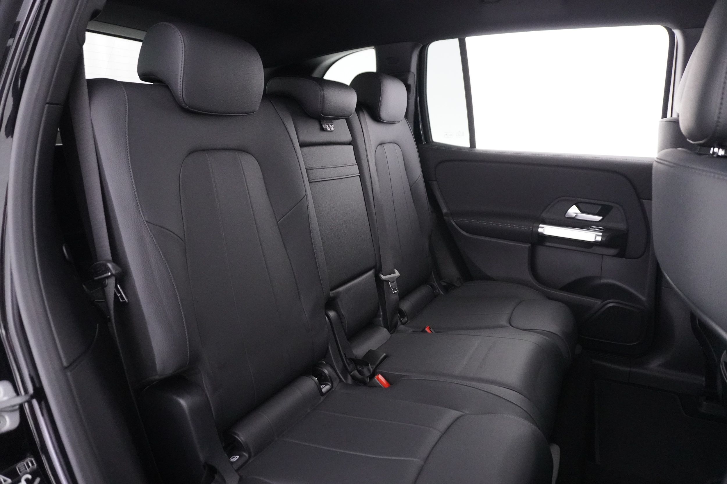 Mercedes-Benz EQB 2023