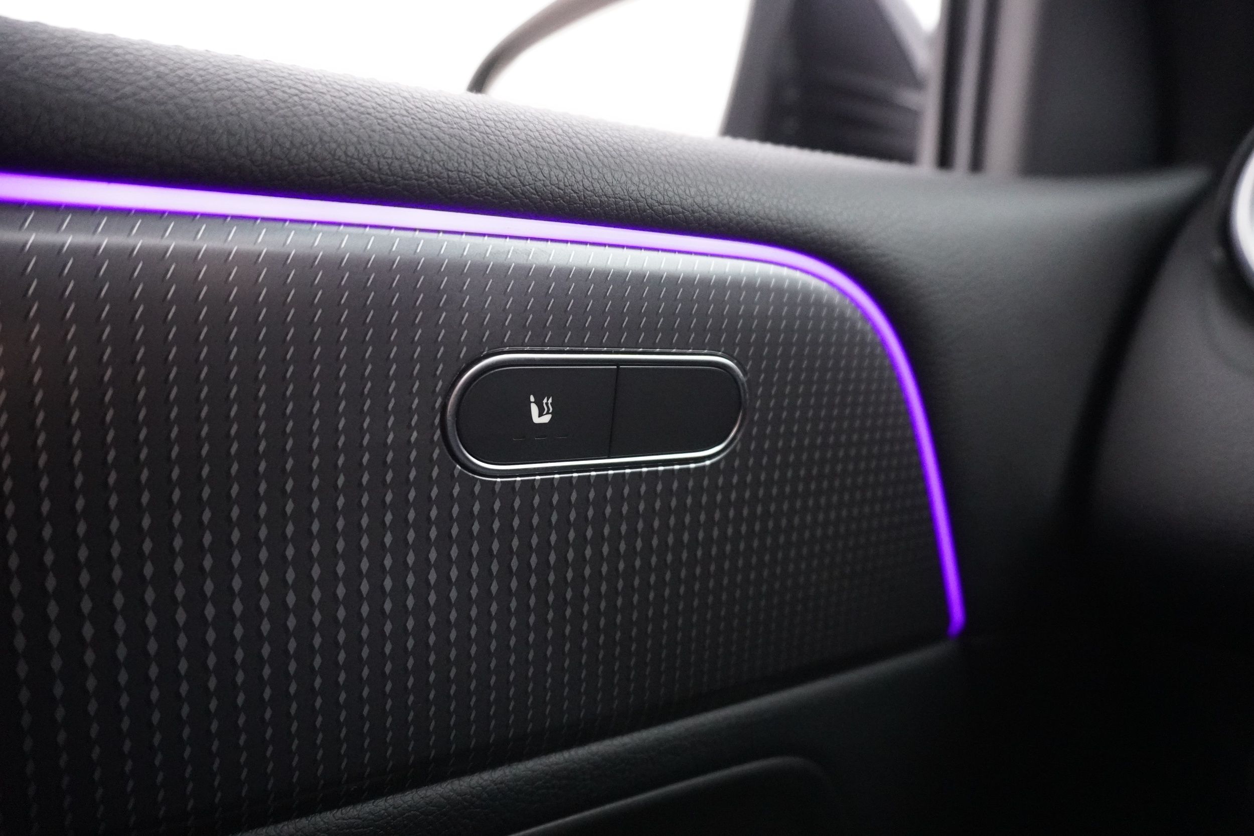 Mercedes-Benz EQB 2023