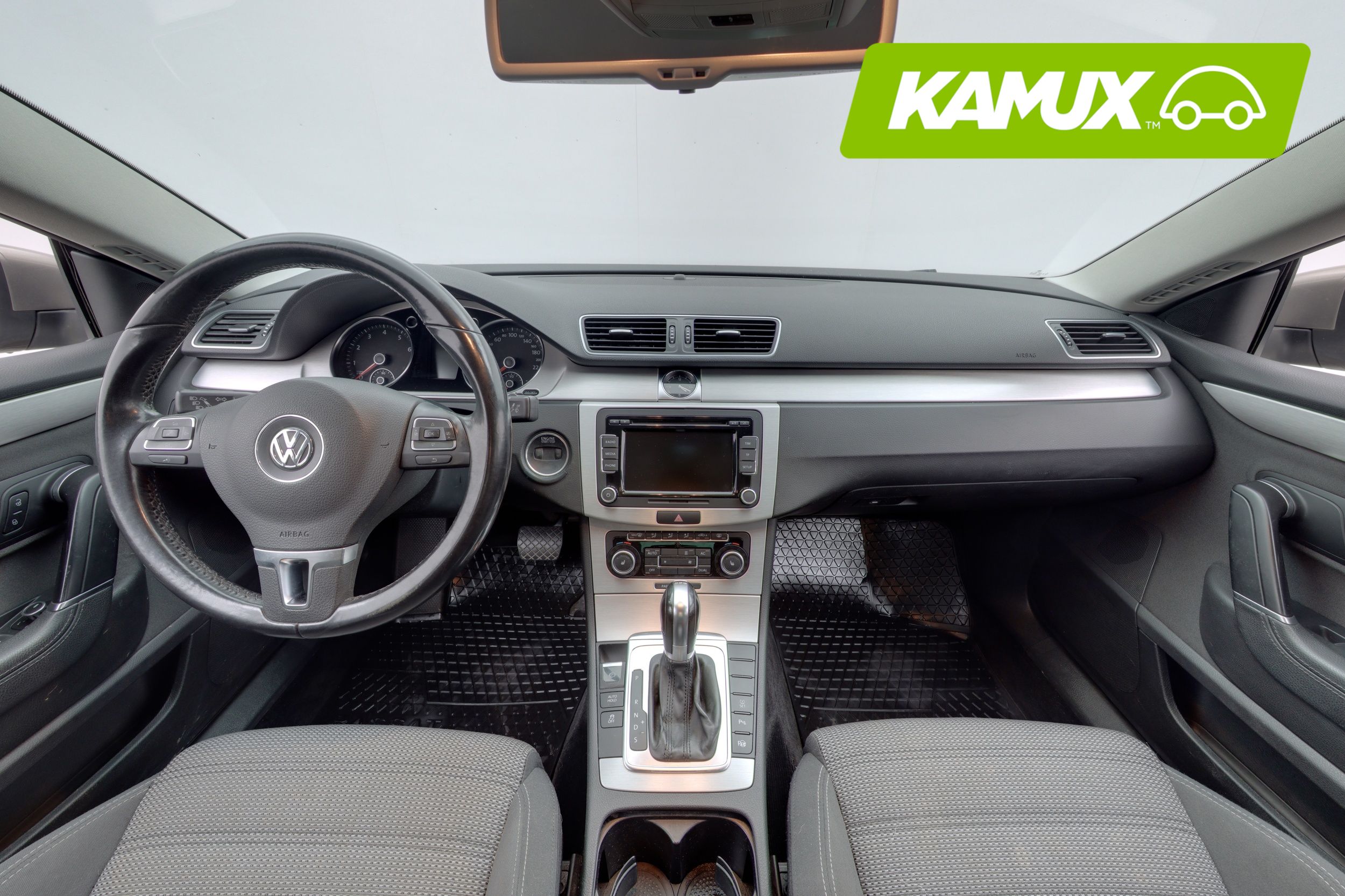 Volkswagen Passat CC 2011