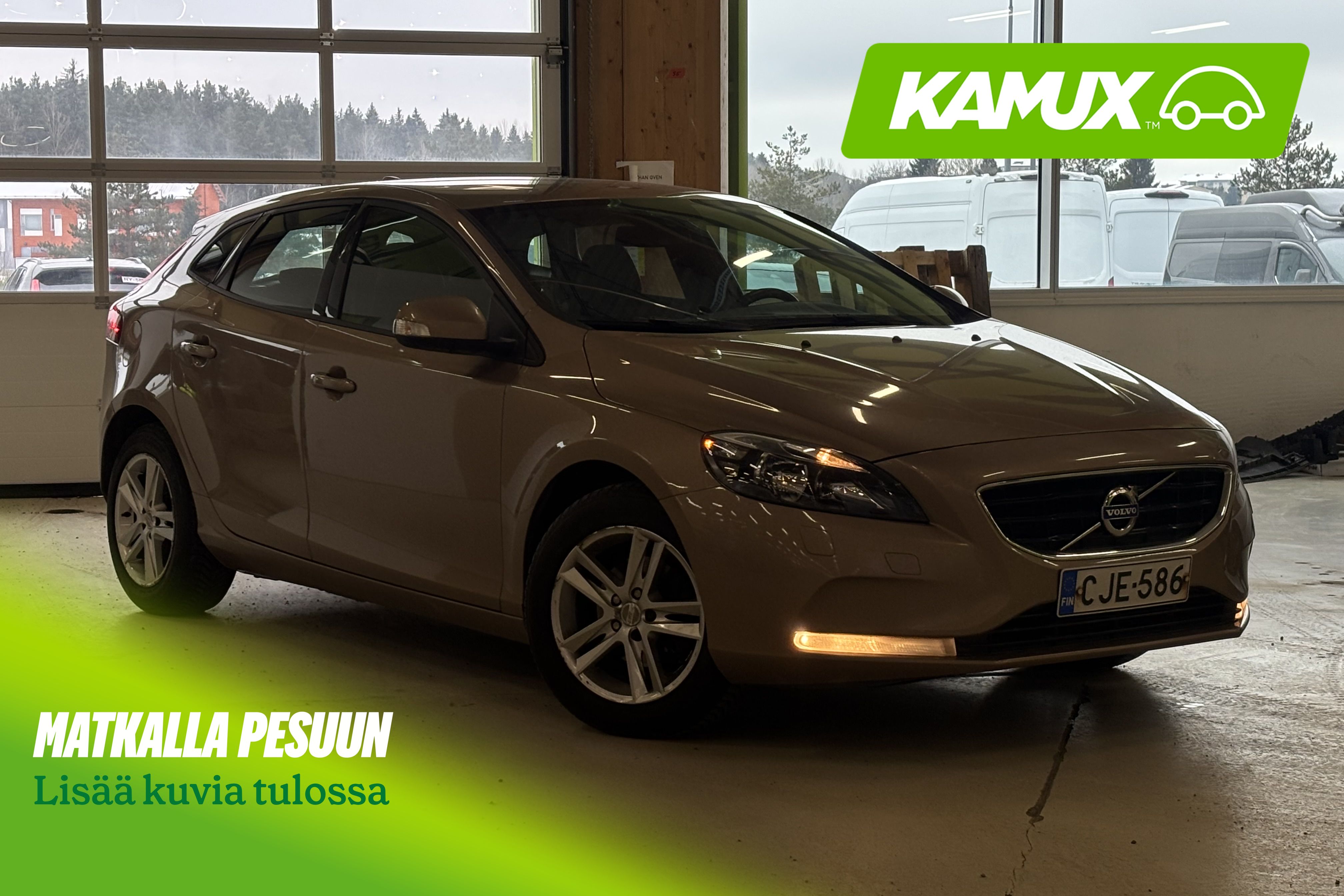 Volvo V40 2014