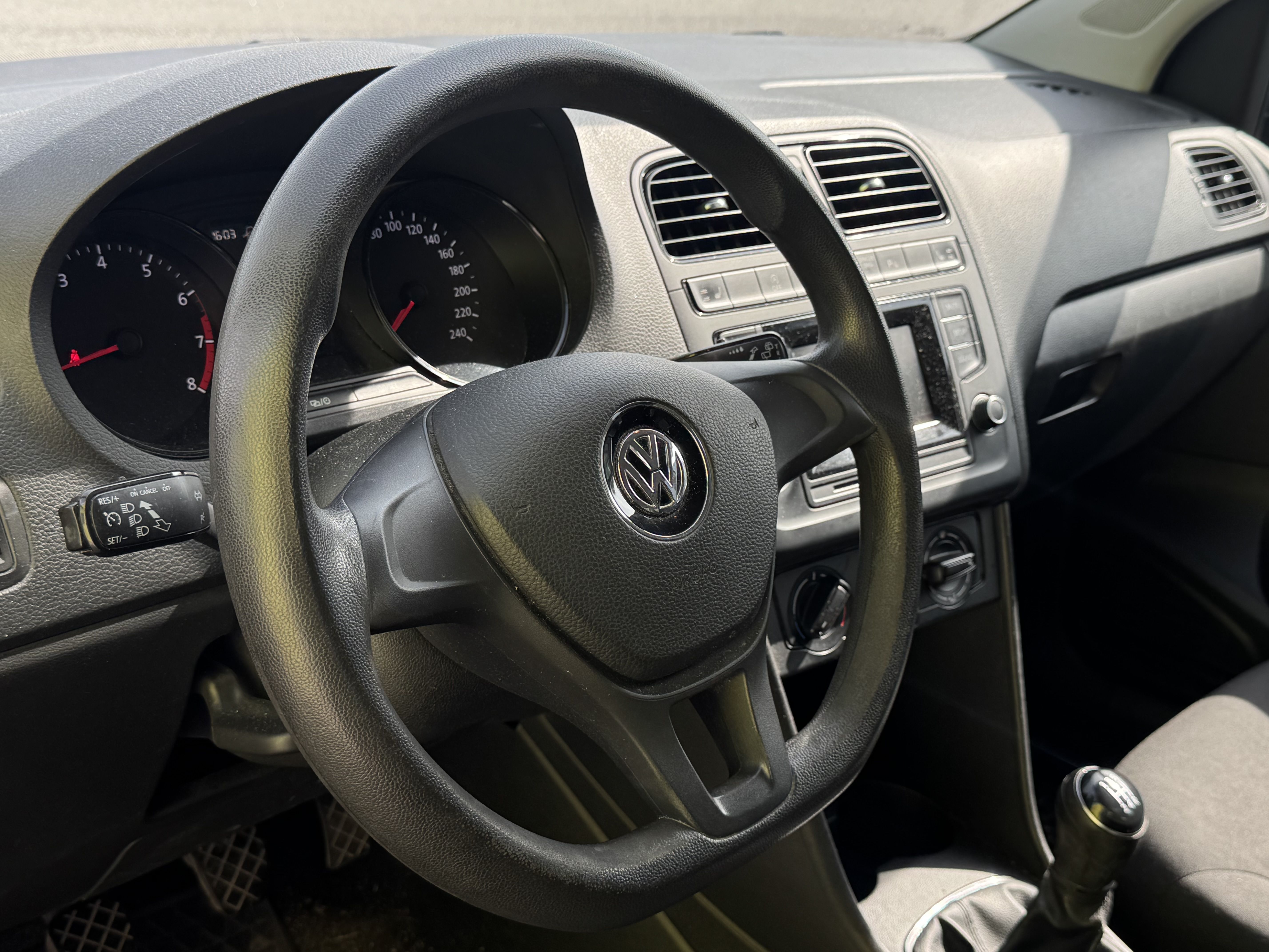 Volkswagen Polo 2015