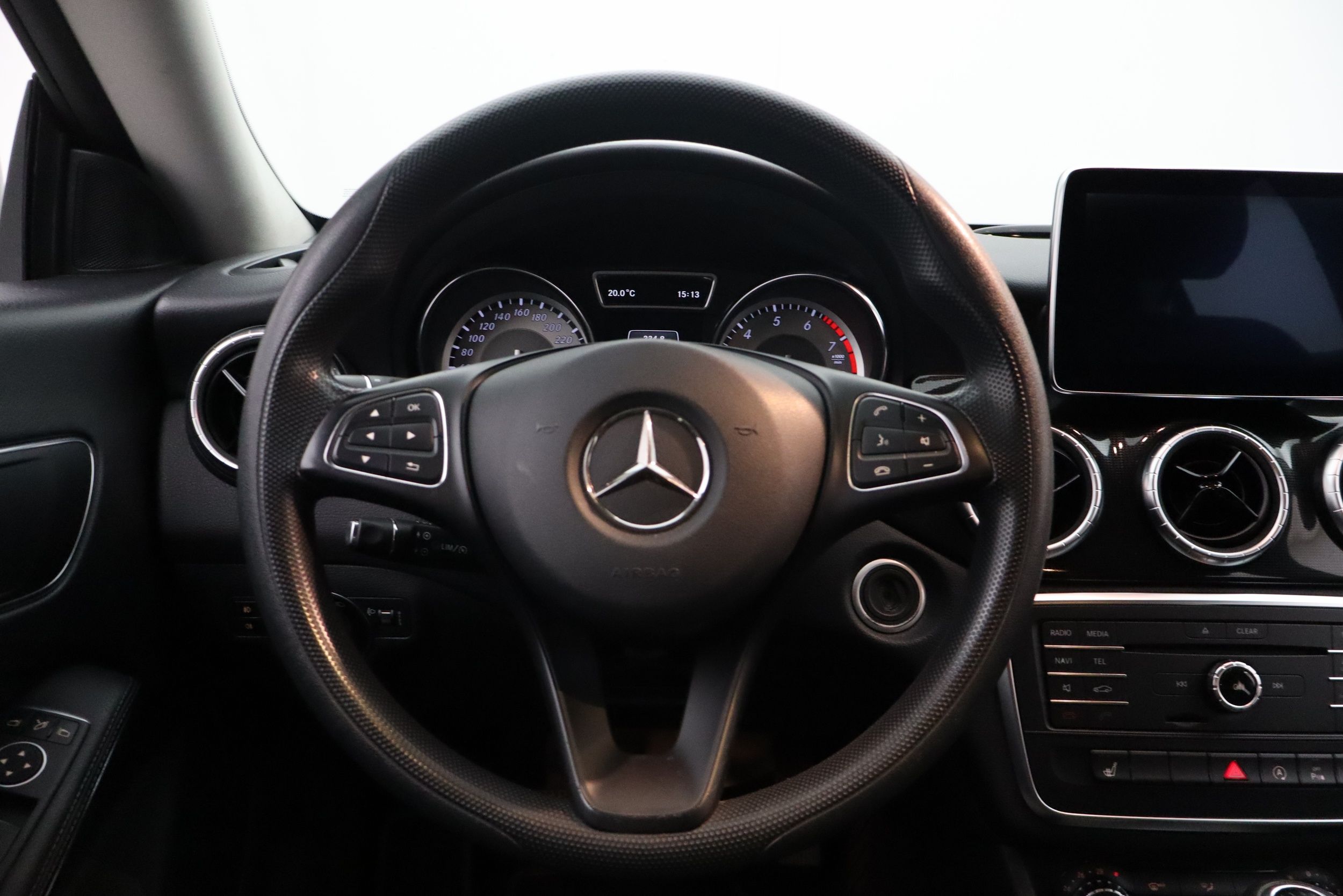 Mercedes-Benz CLA 2015
