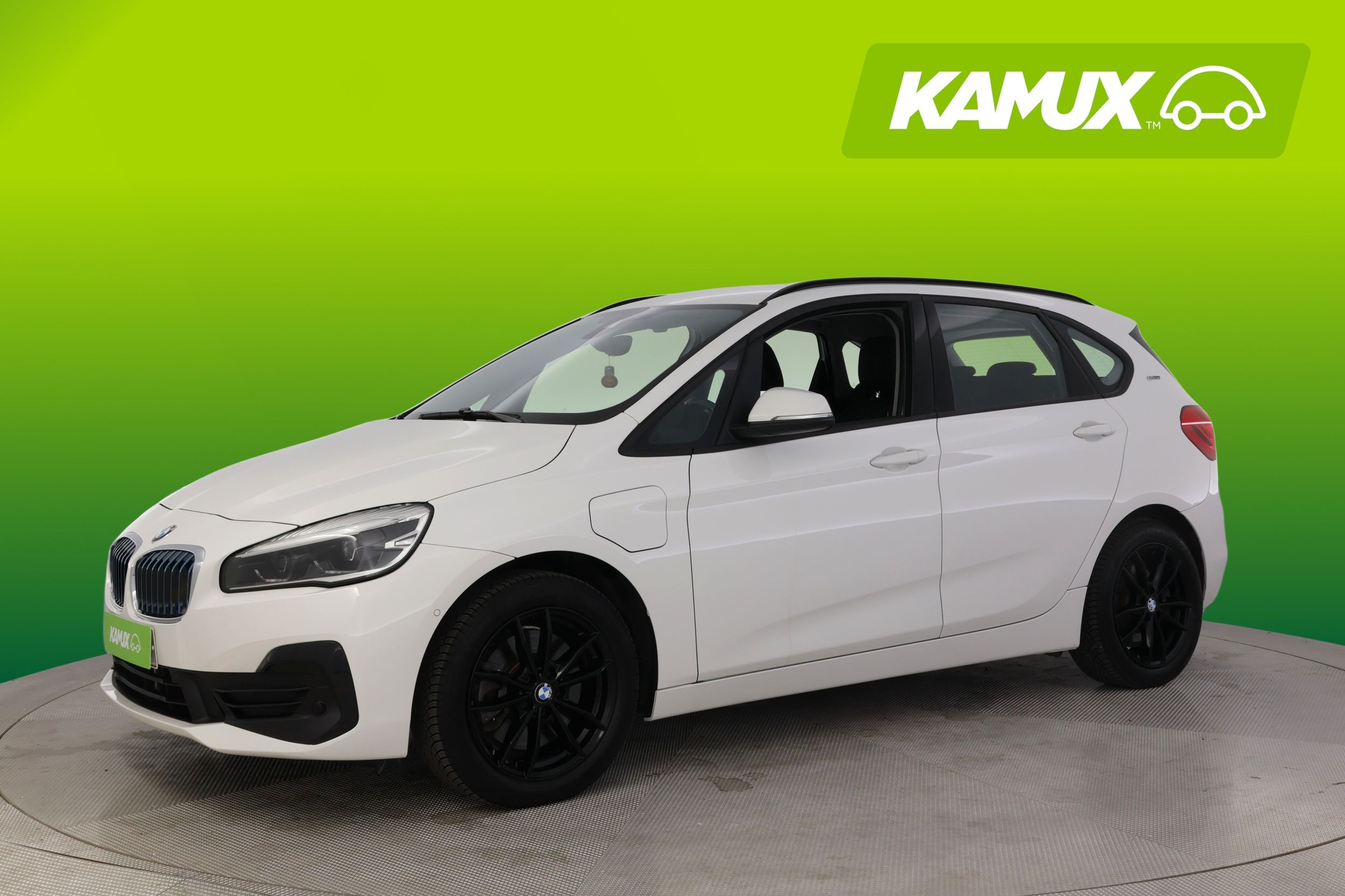 BMW 225 2019
