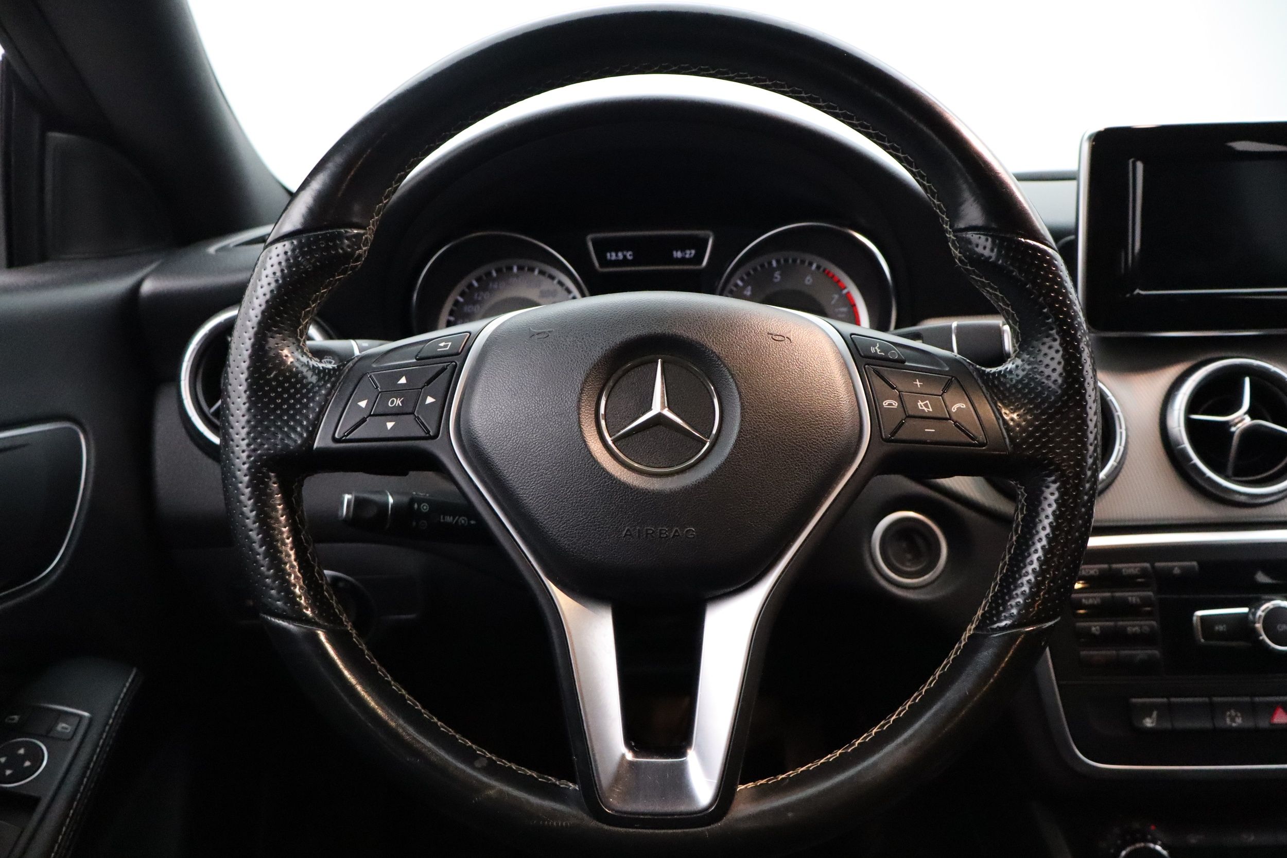 Mercedes-Benz CLA 2015
