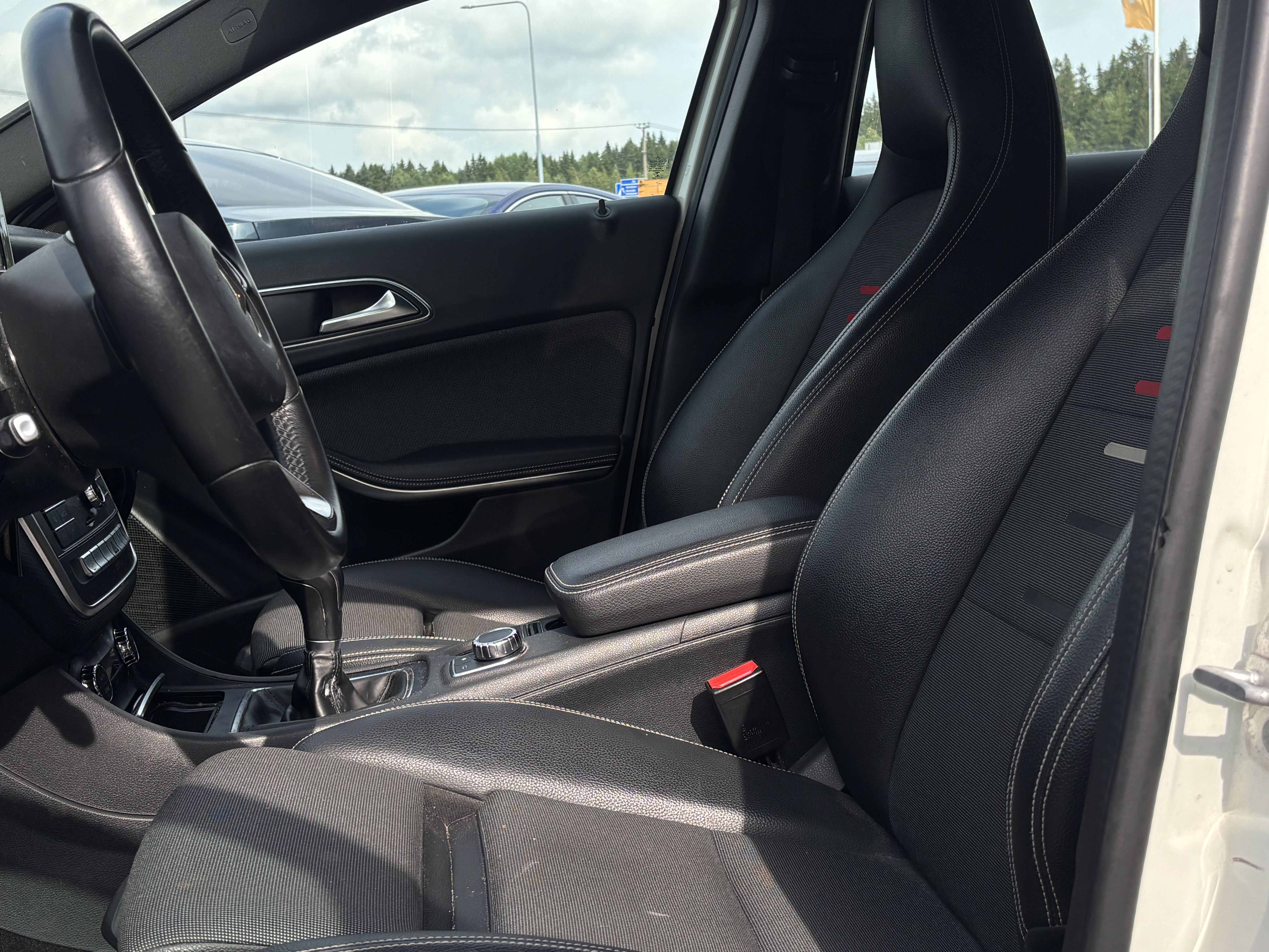 Mercedes-Benz A 2016