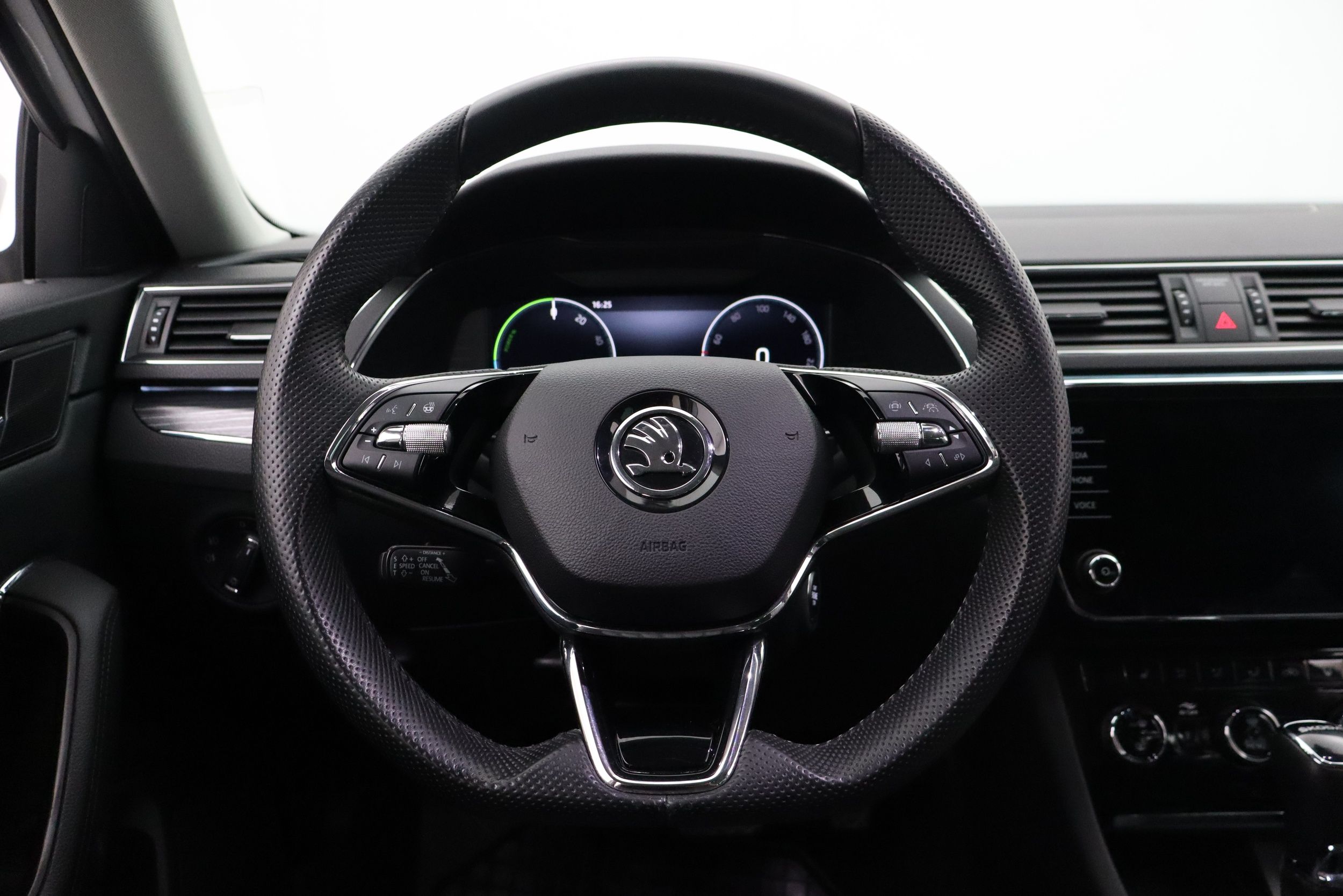 Skoda Superb 2024