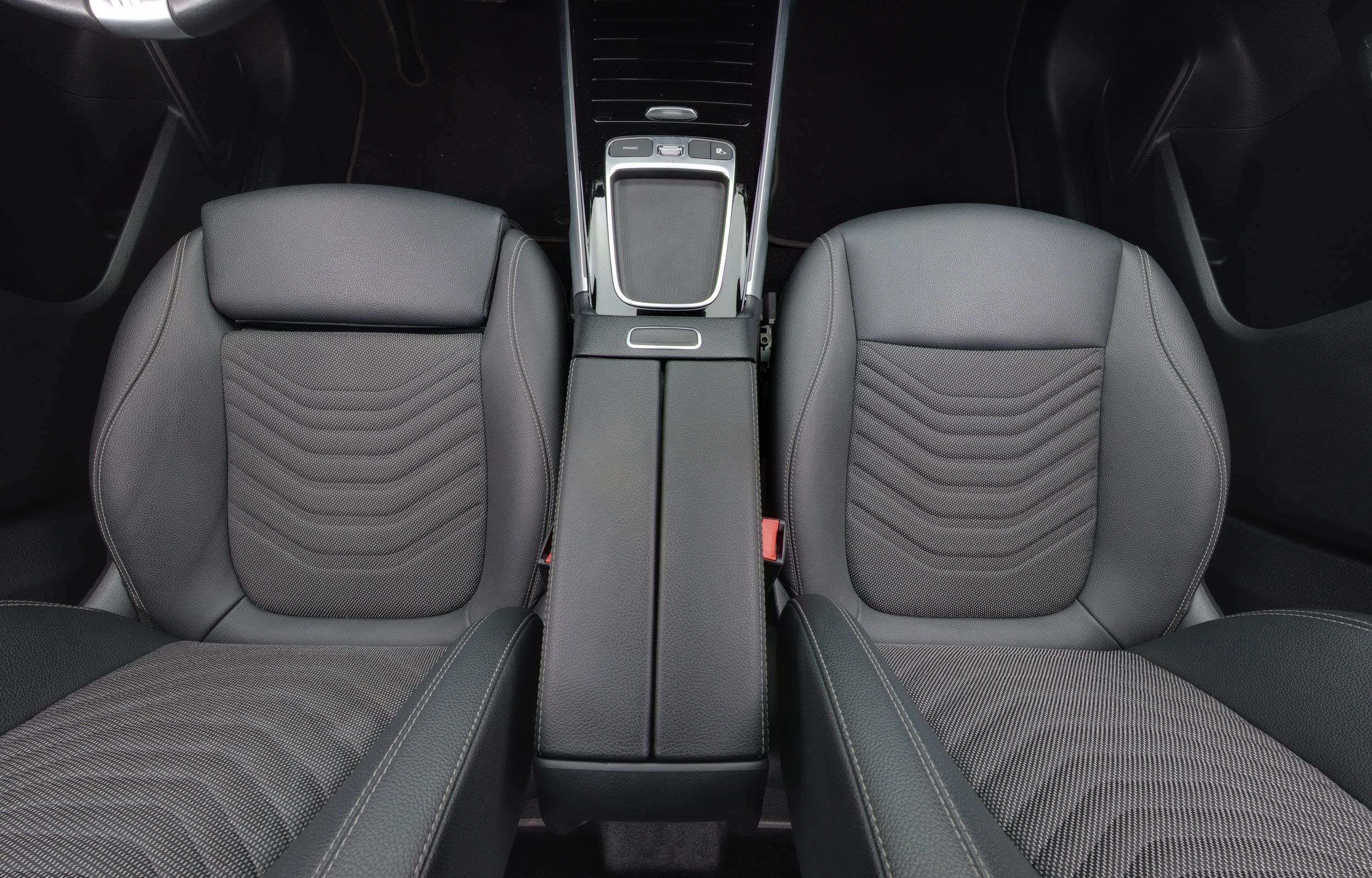 Mercedes-Benz EQB 2024