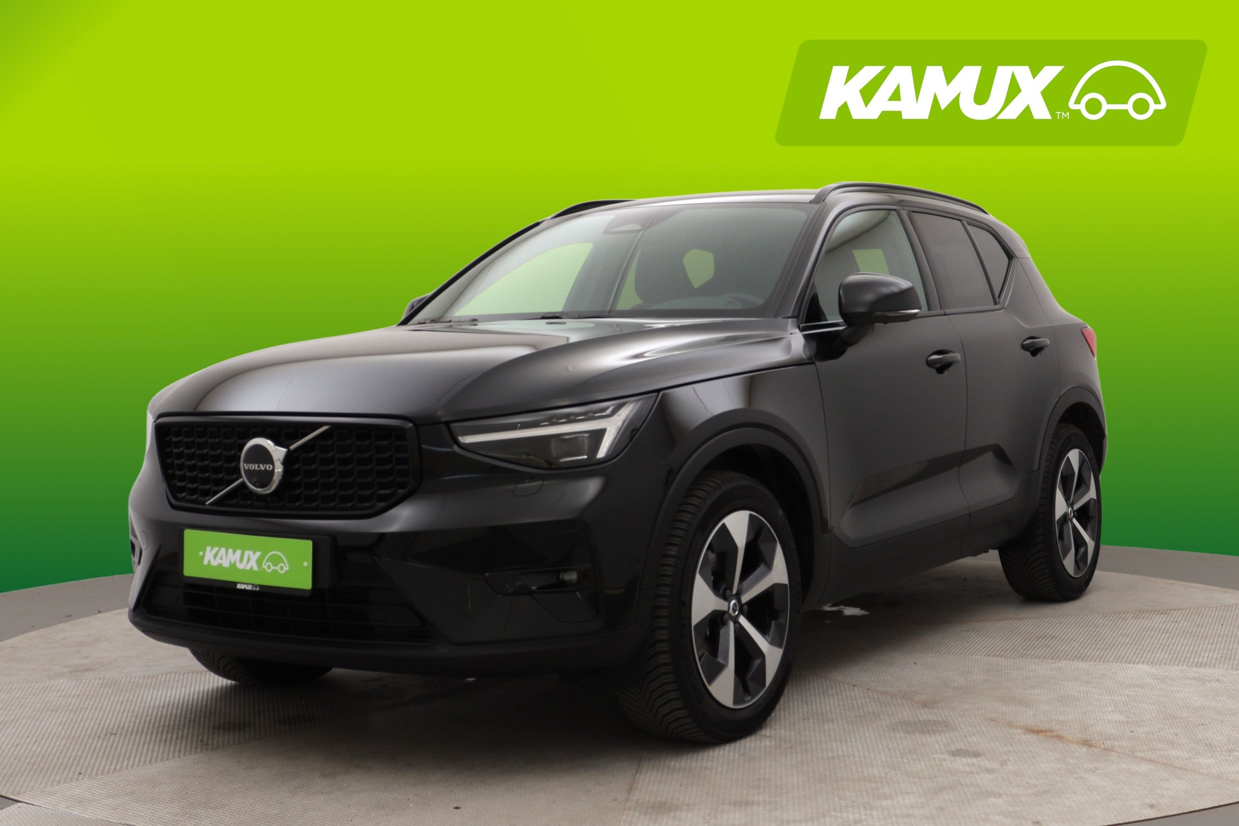 Volvo XC40 2025