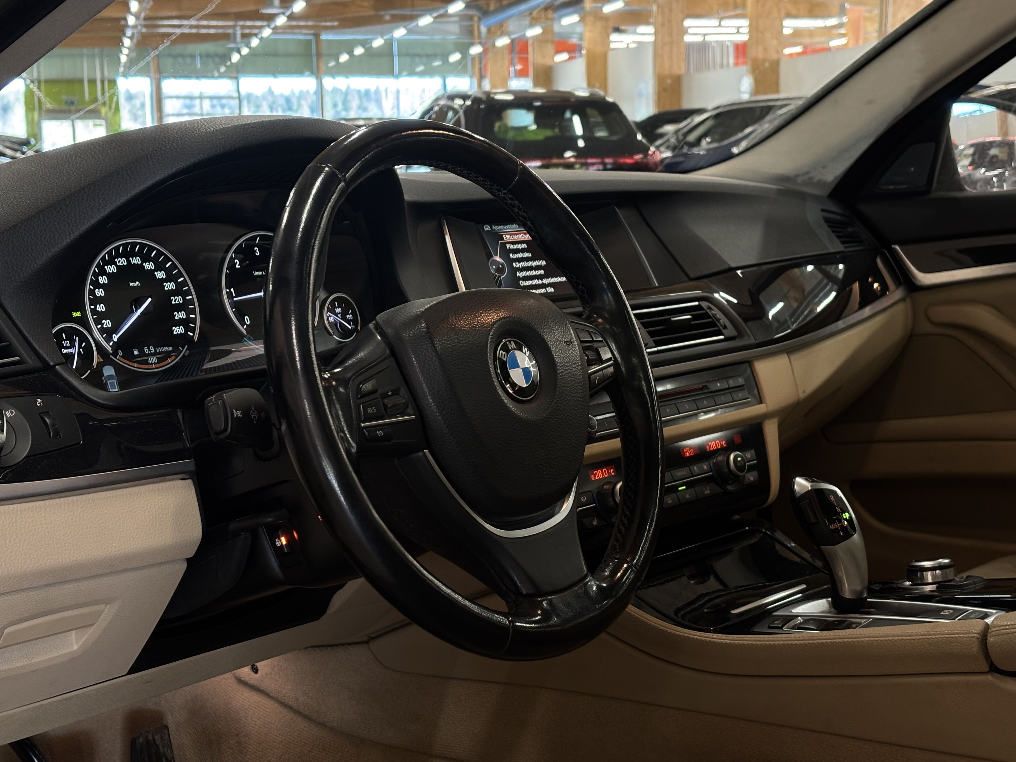 BMW 518 2015