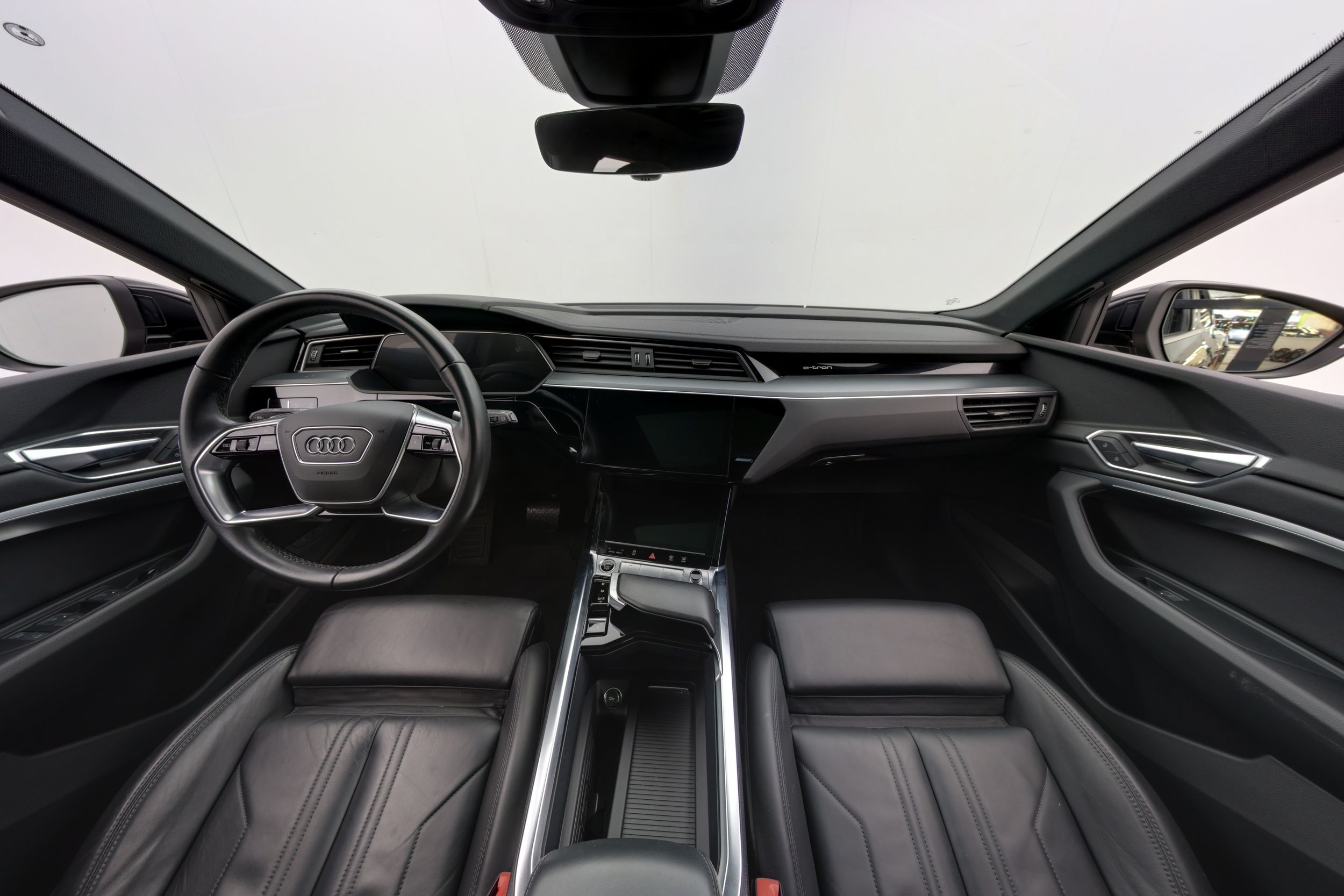 Audi e-tron 2023