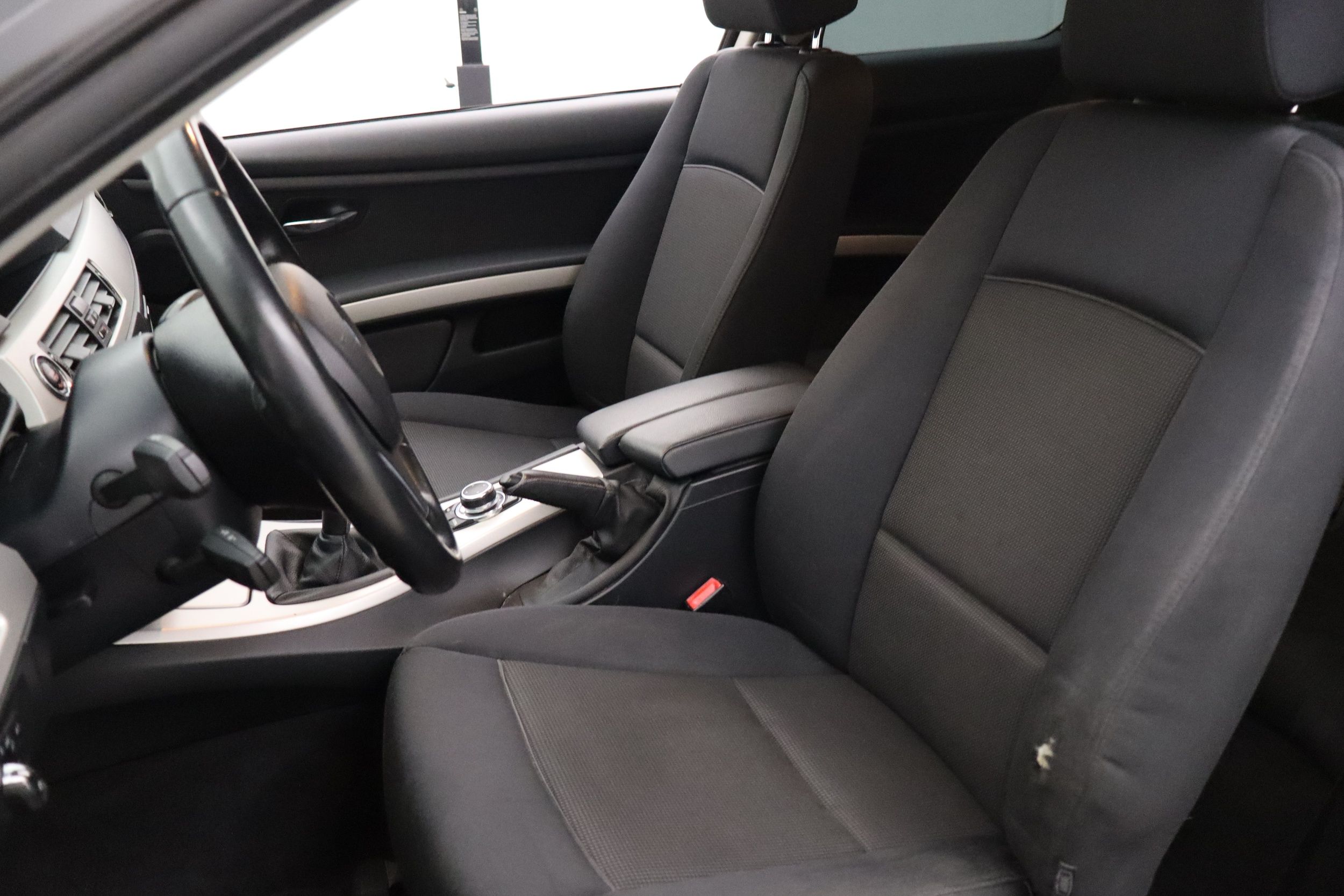 BMW 320 2011