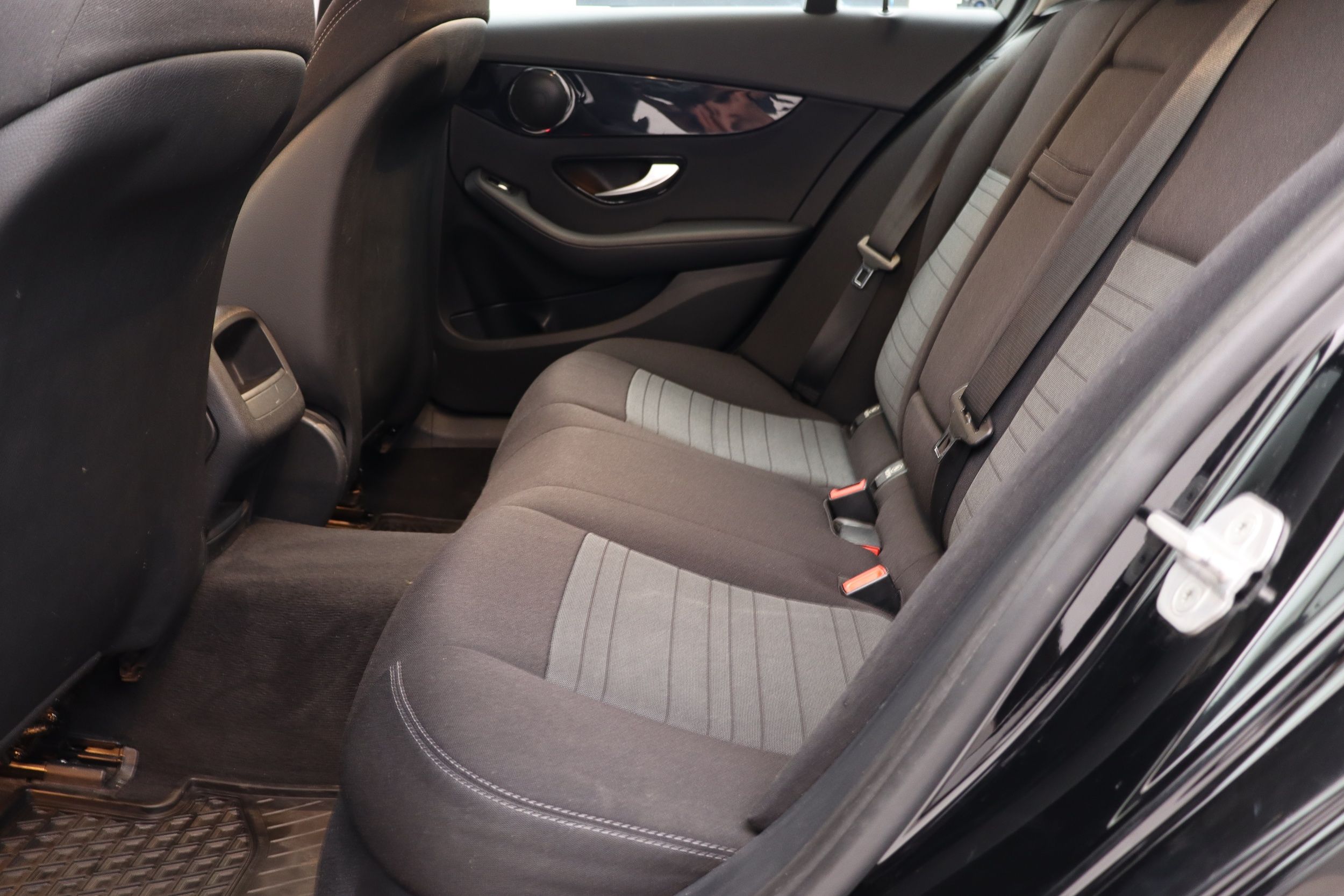 Mercedes-Benz C 2015